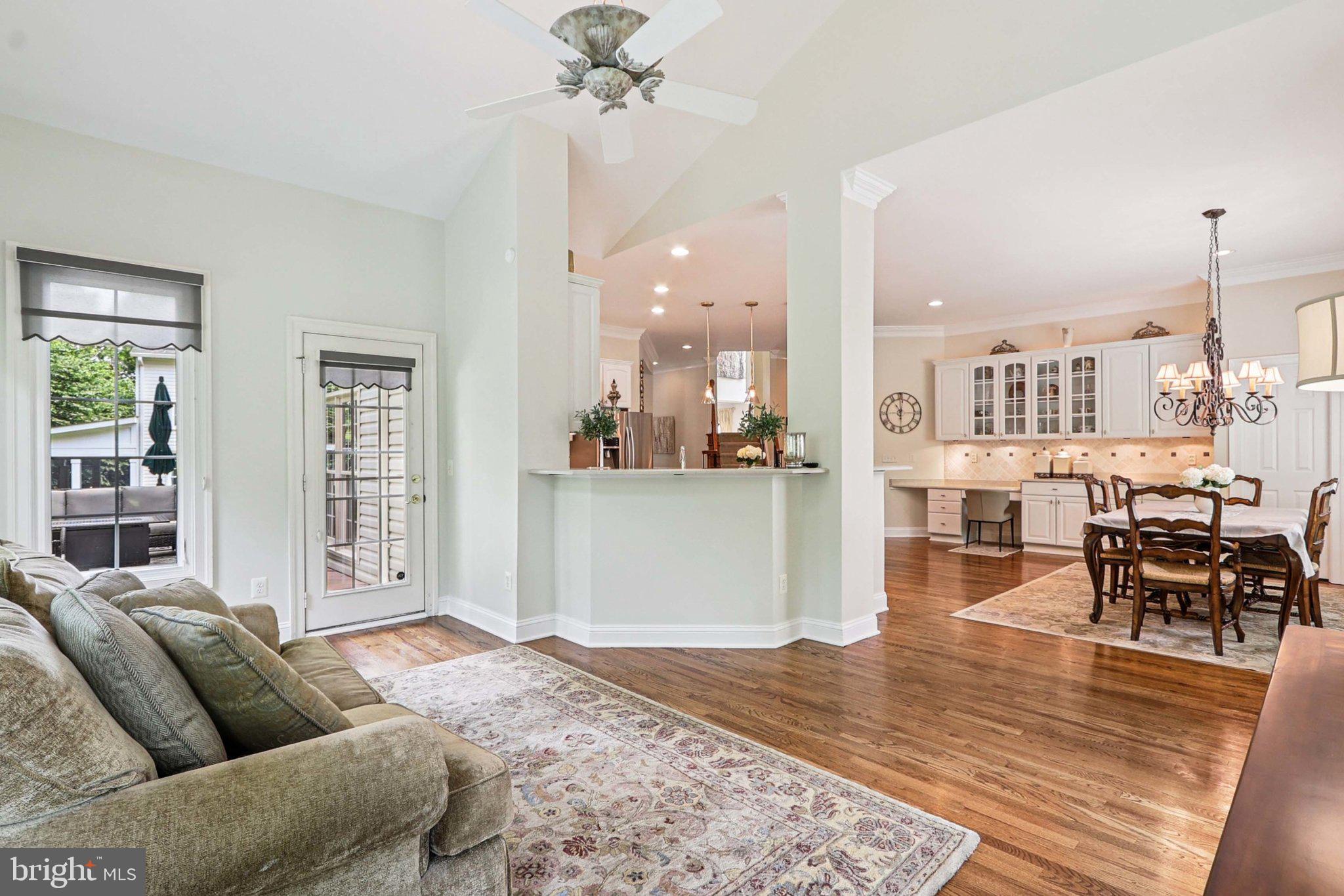 LOWES ISLAND - Residential