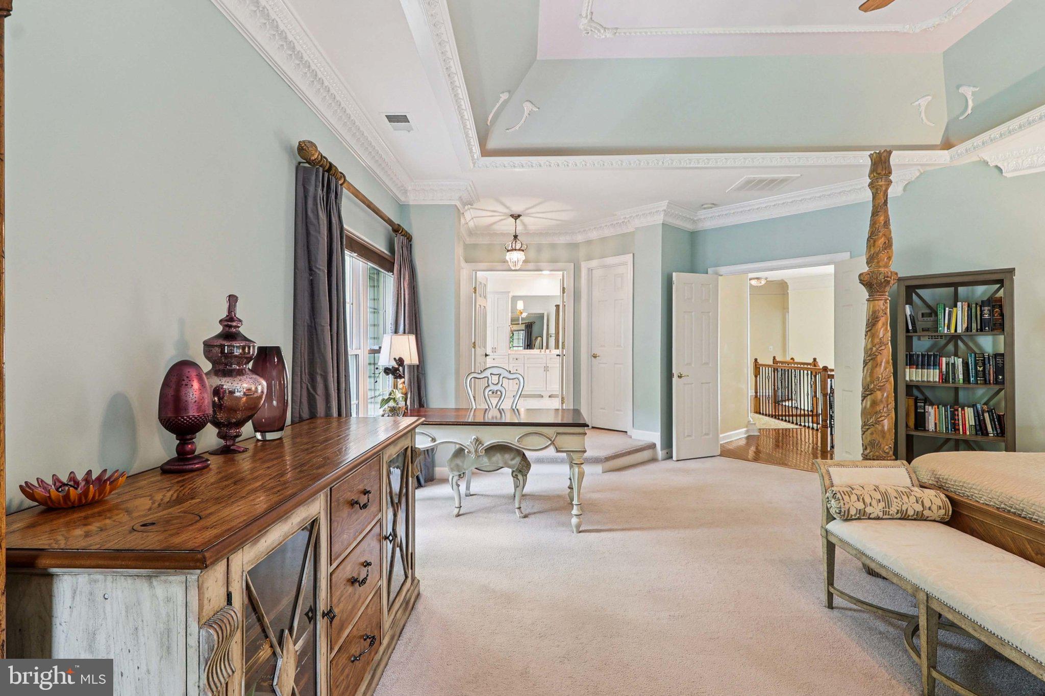 LOWES ISLAND - Residential