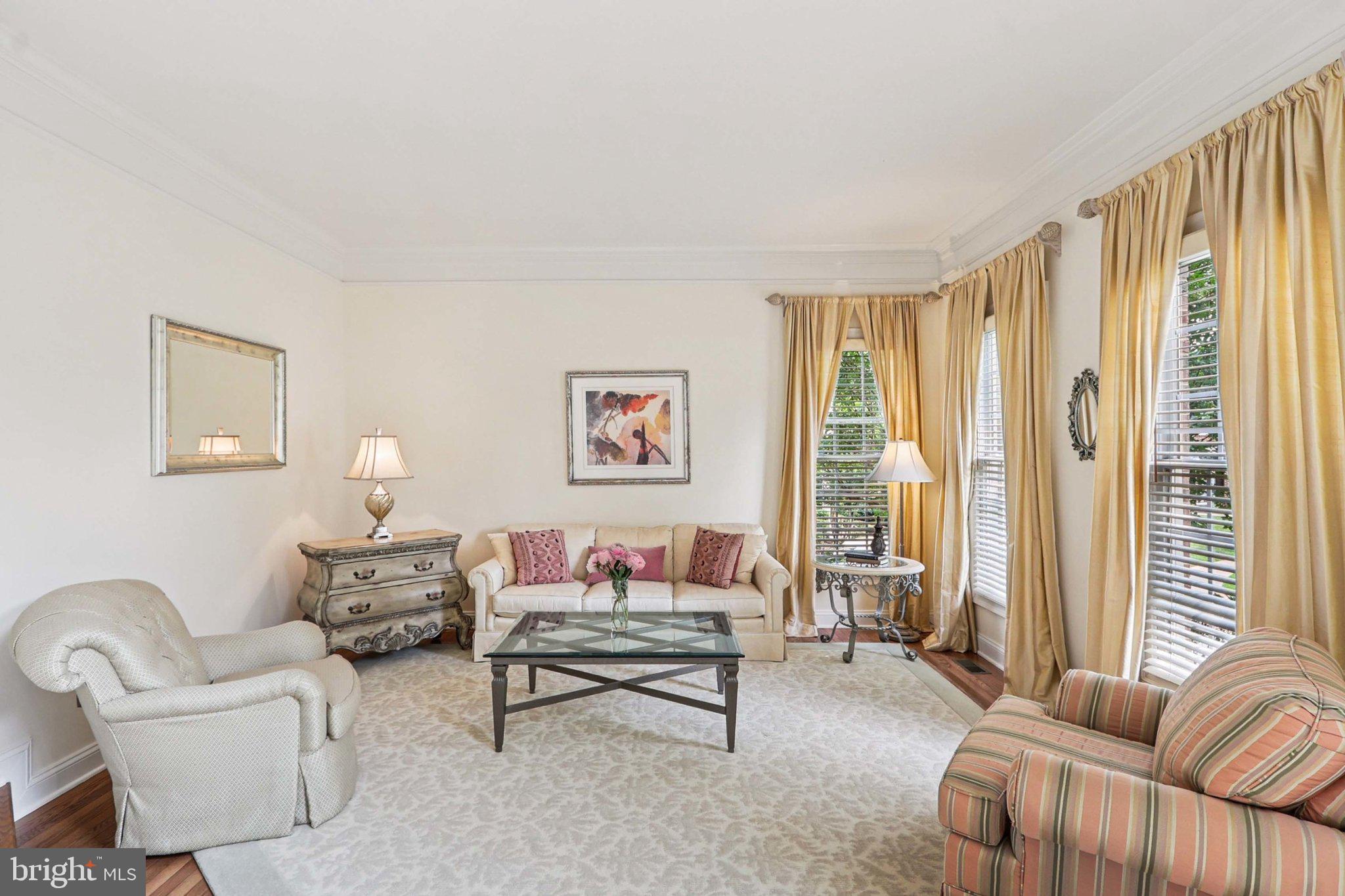 LOWES ISLAND - Residential