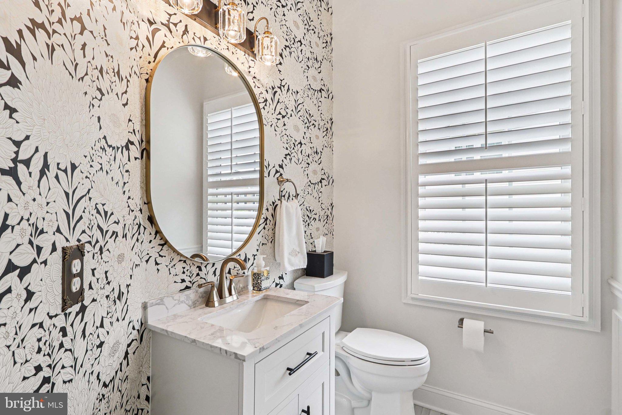 LOWES ISLAND - Residential