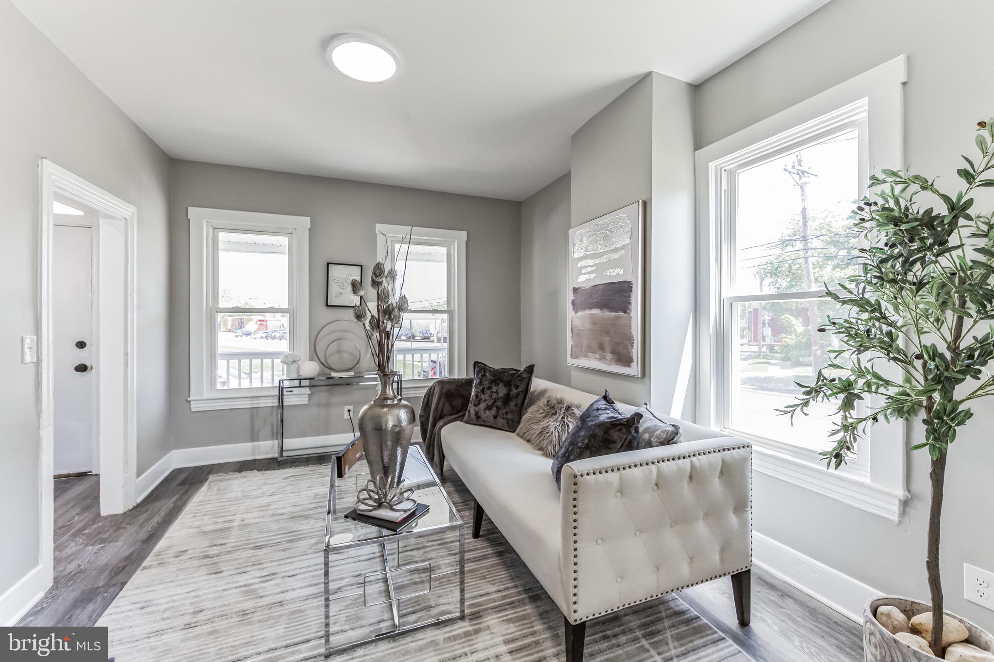 89 E BARBER AVENUE