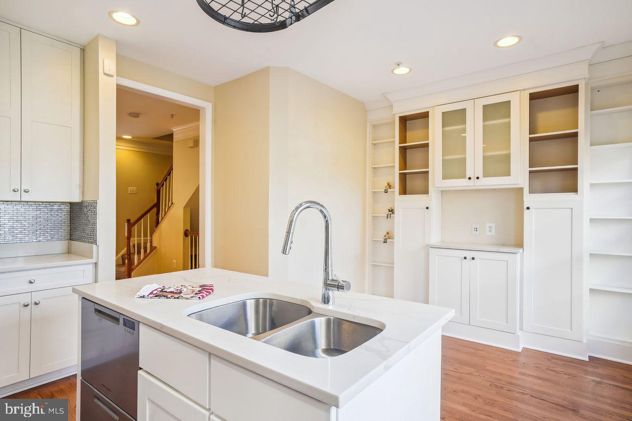 FALLSGROVE - Residential