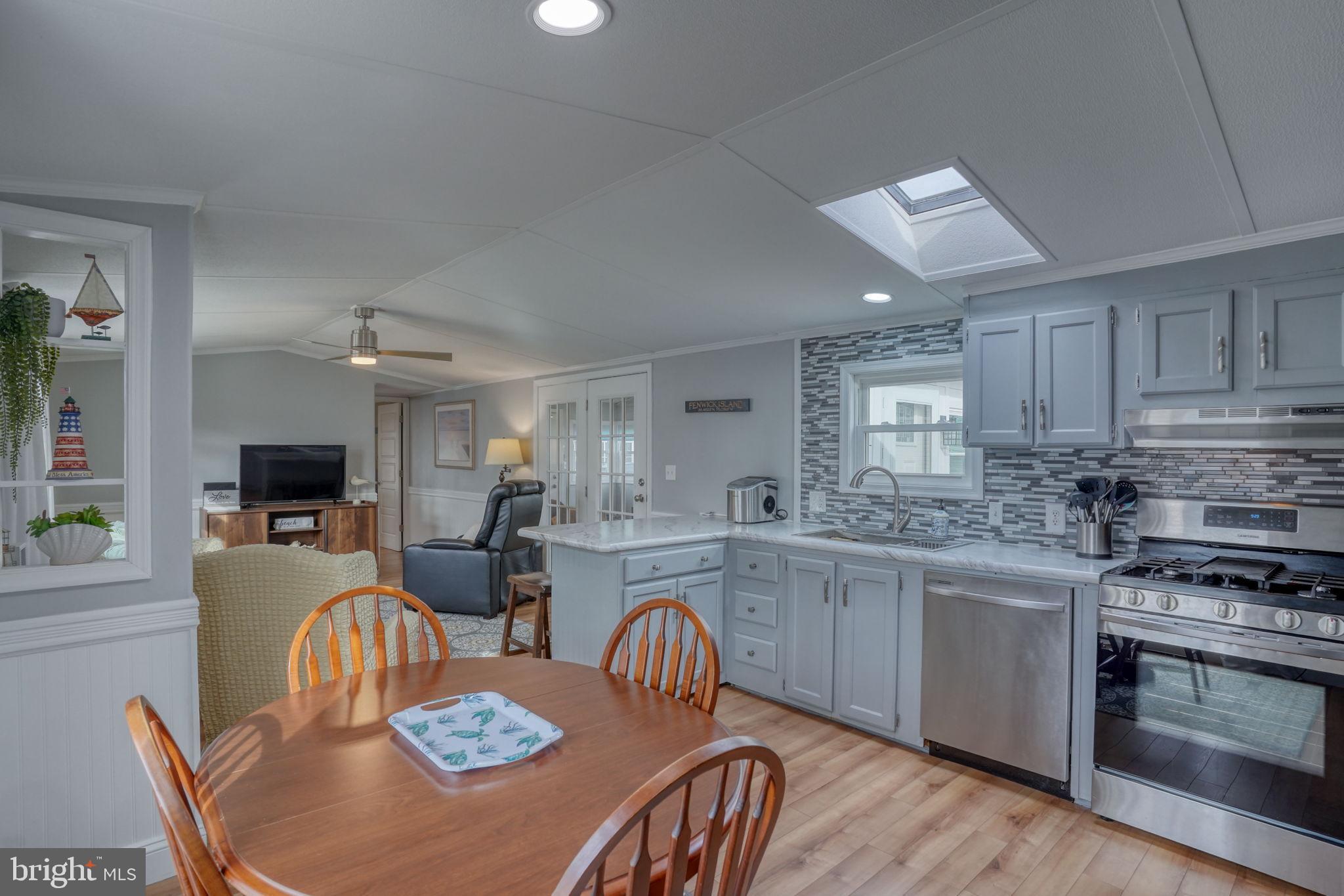 SHADY PARK - Residential