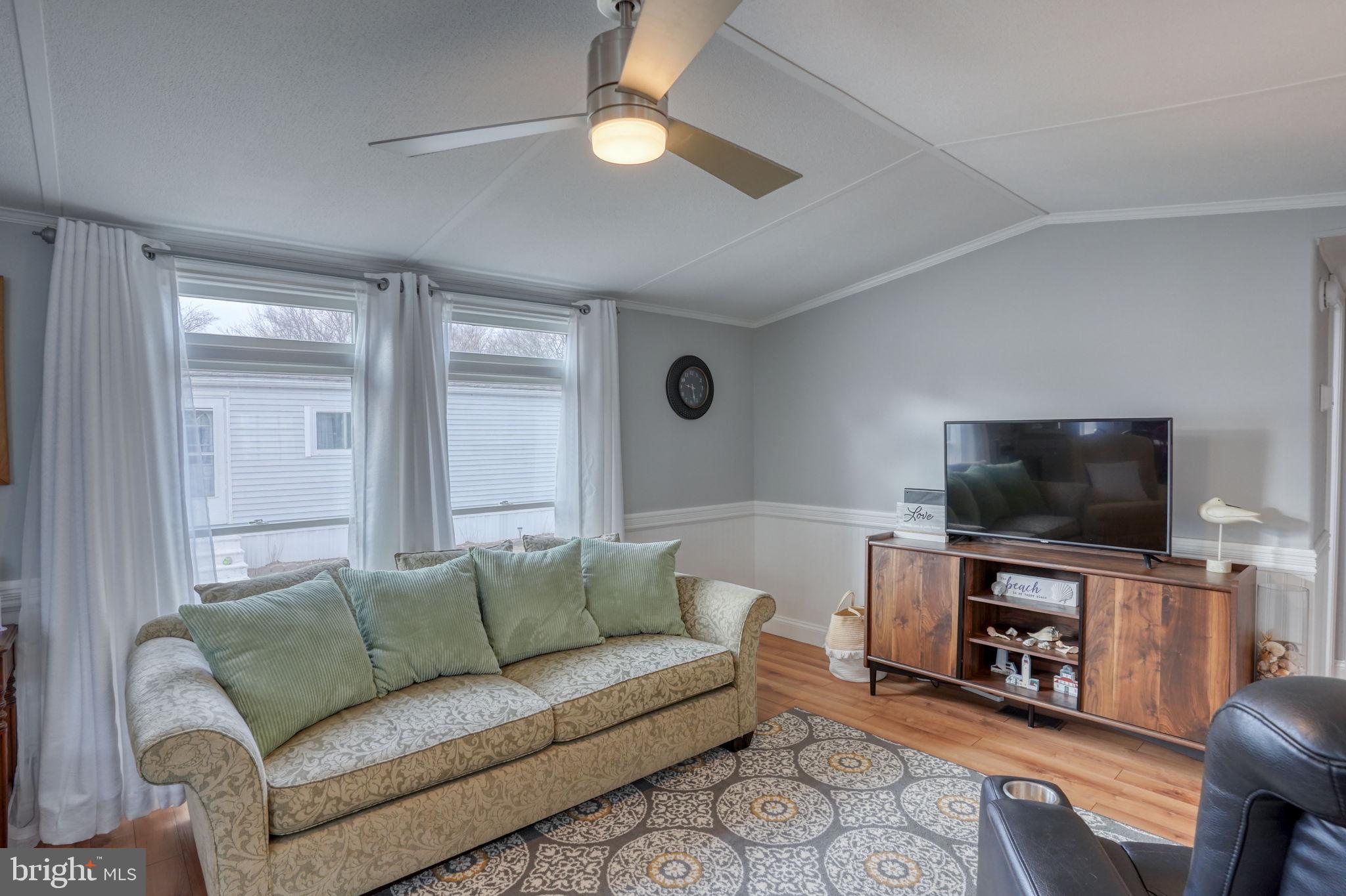 SHADY PARK - Residential