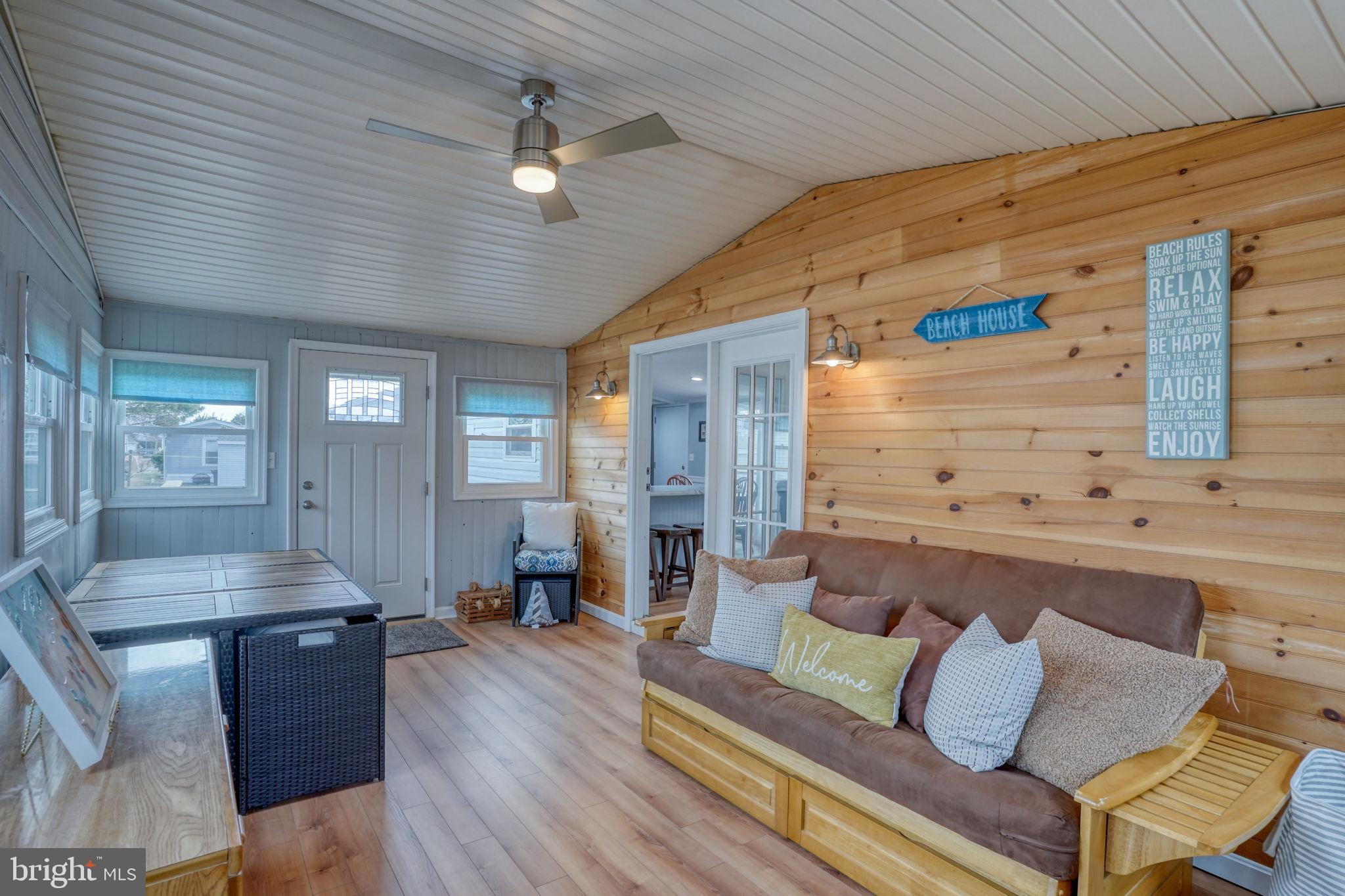 SHADY PARK - Residential