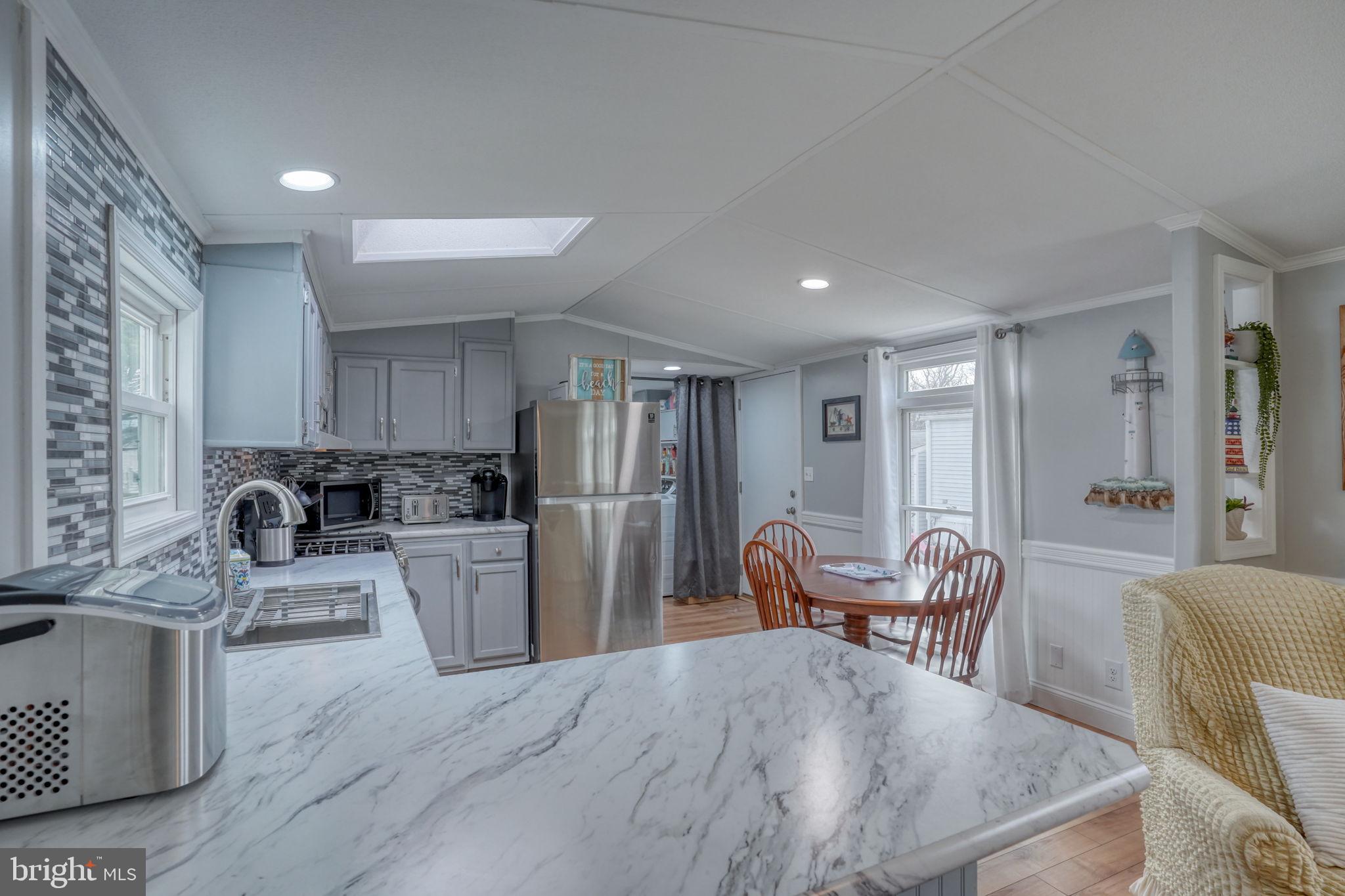 SHADY PARK - Residential