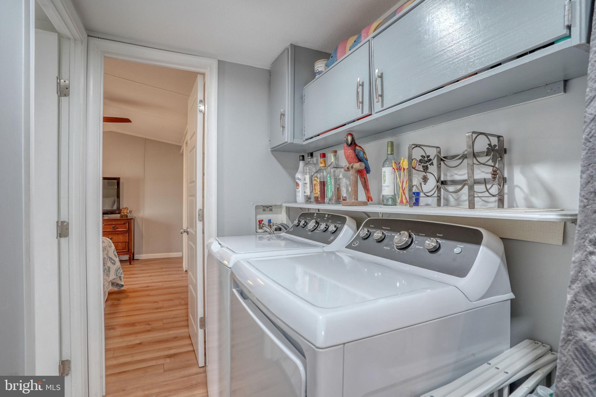 SHADY PARK - Residential