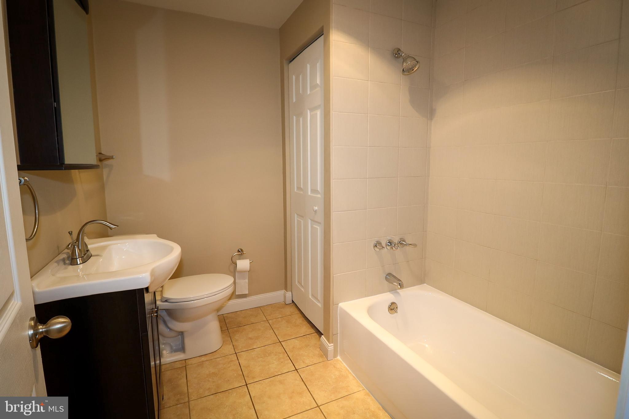 WHITMAN - Residential