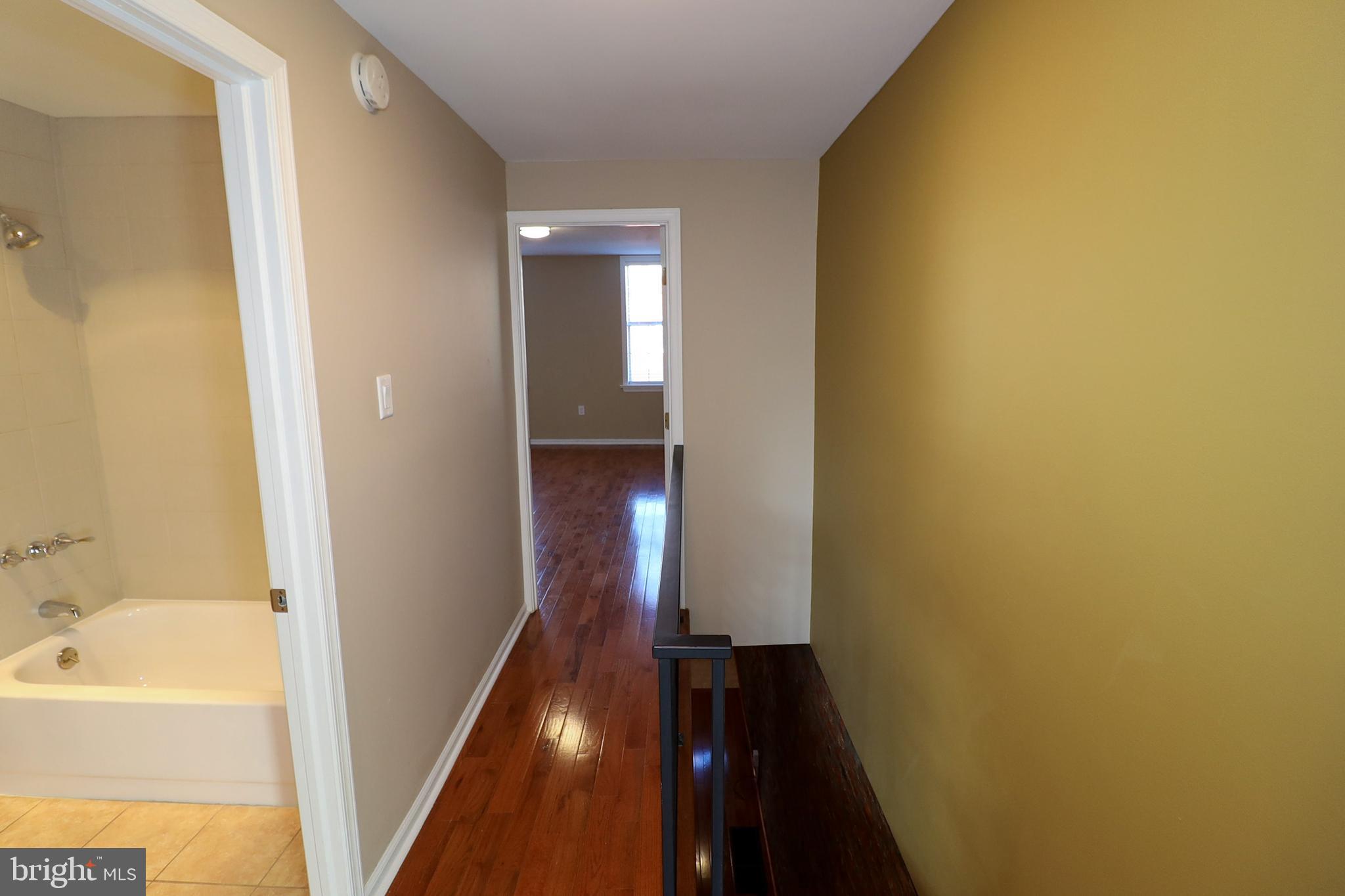 WHITMAN - Residential