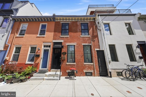 Townhouse For Sale - 2245 Pemberton Street<br/> PHILADELPHIA, PA 19146