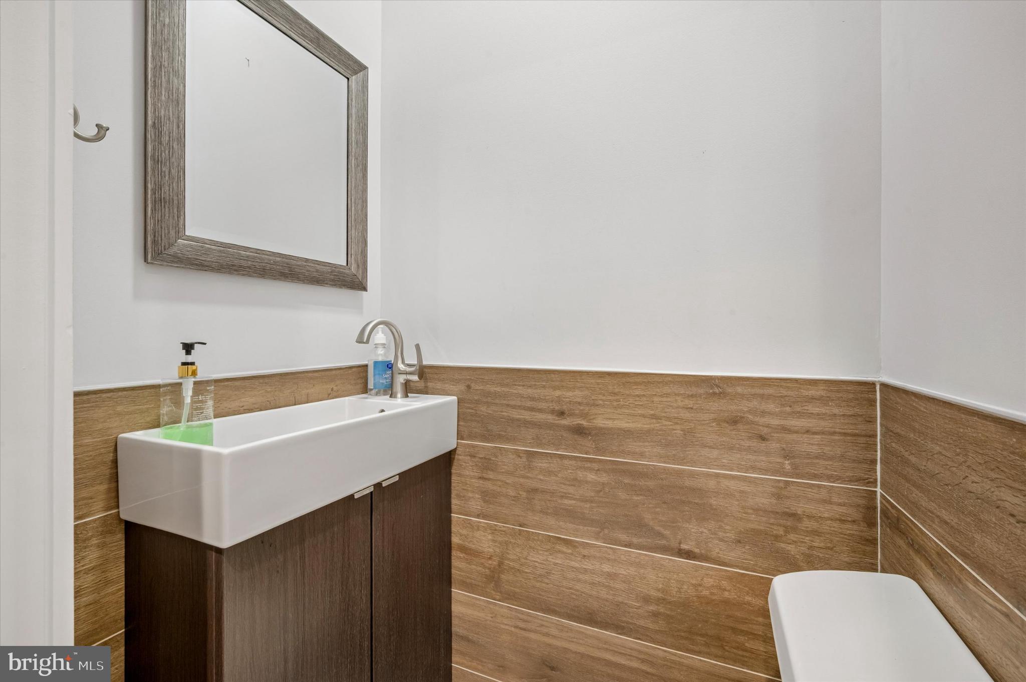 GERMANTOWN - Residential