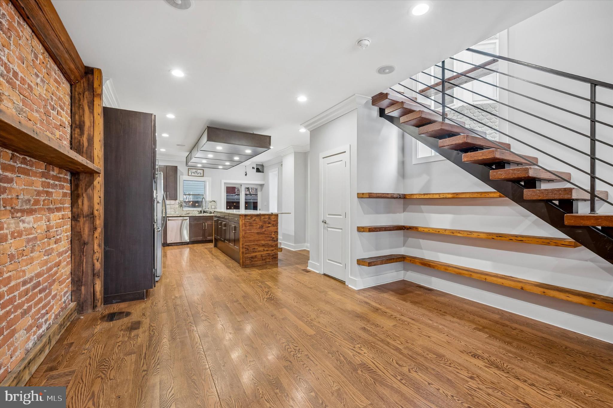 GERMANTOWN - Residential