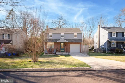 204 S Linden Avenue, Hatboro, PA MLS: PAMC2134102