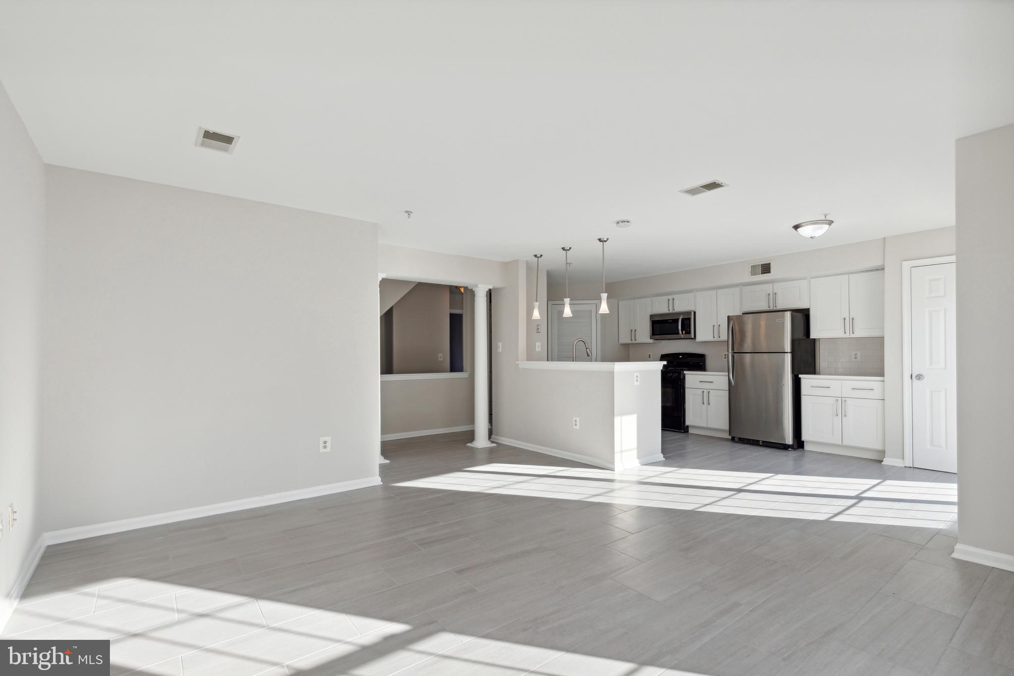 WOODVIEW VILLAGE - Residential