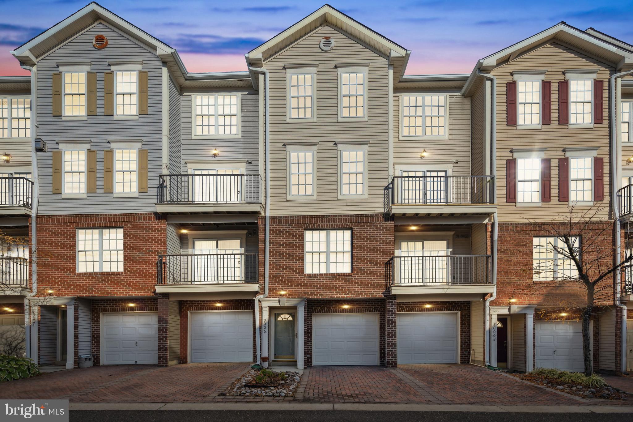 WOODVIEW VILLAGE - Residential