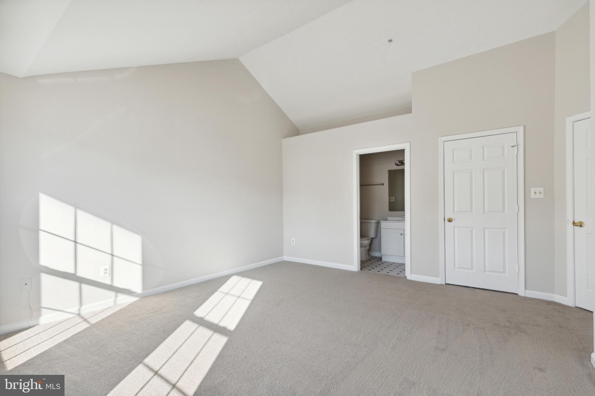 WOODVIEW VILLAGE - Residential