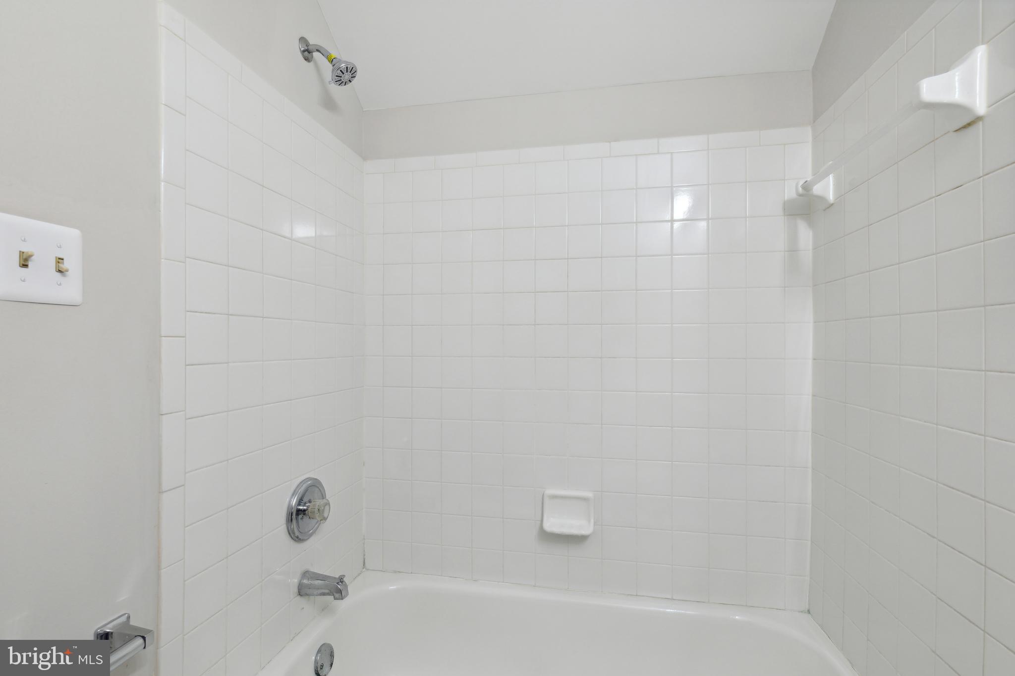 WOODVIEW VILLAGE - Residential