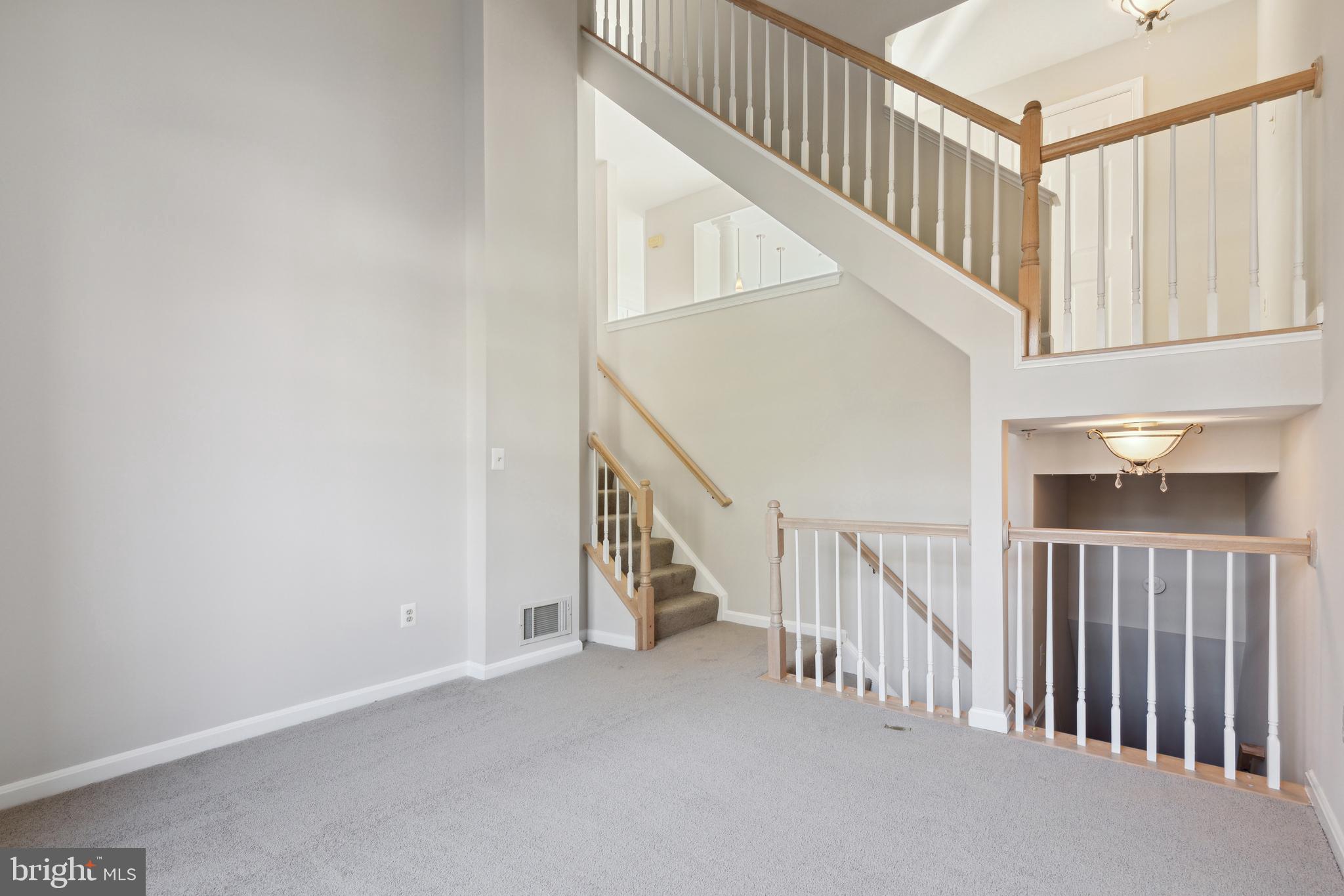 WOODVIEW VILLAGE - Residential