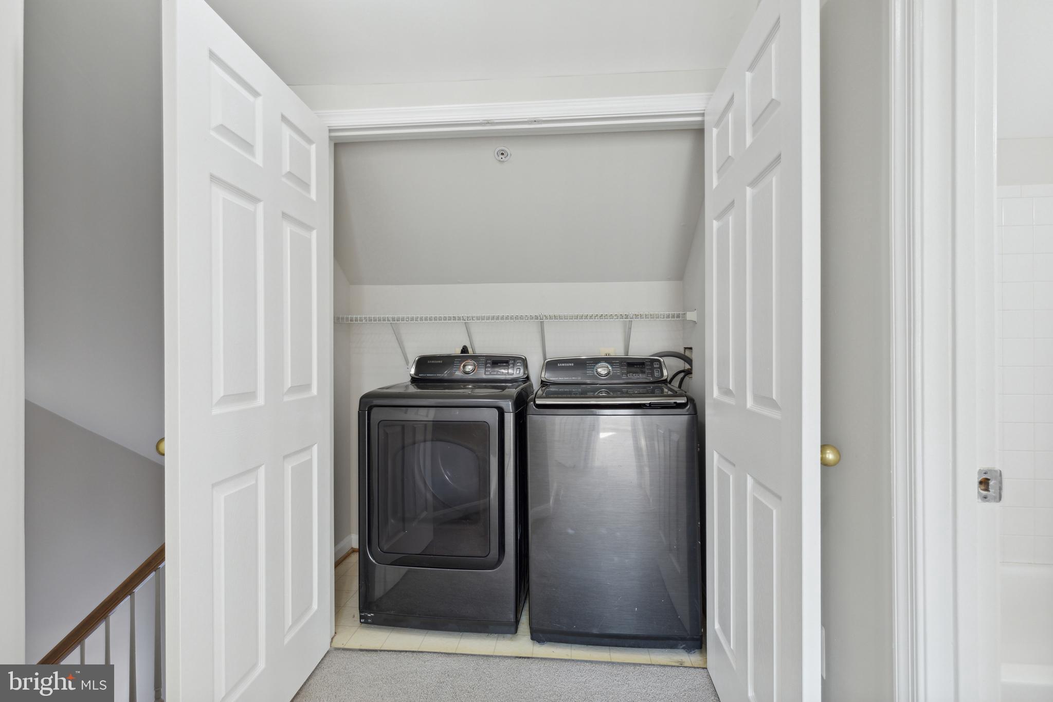 WOODVIEW VILLAGE - Residential