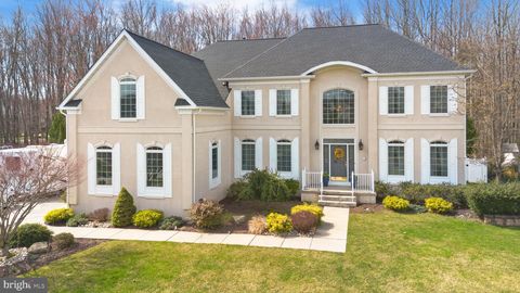 Homes For Sale - 9 Stonegate Drive<br/> Middlesex County, MONROE TOWNSHIP, NJ 08831