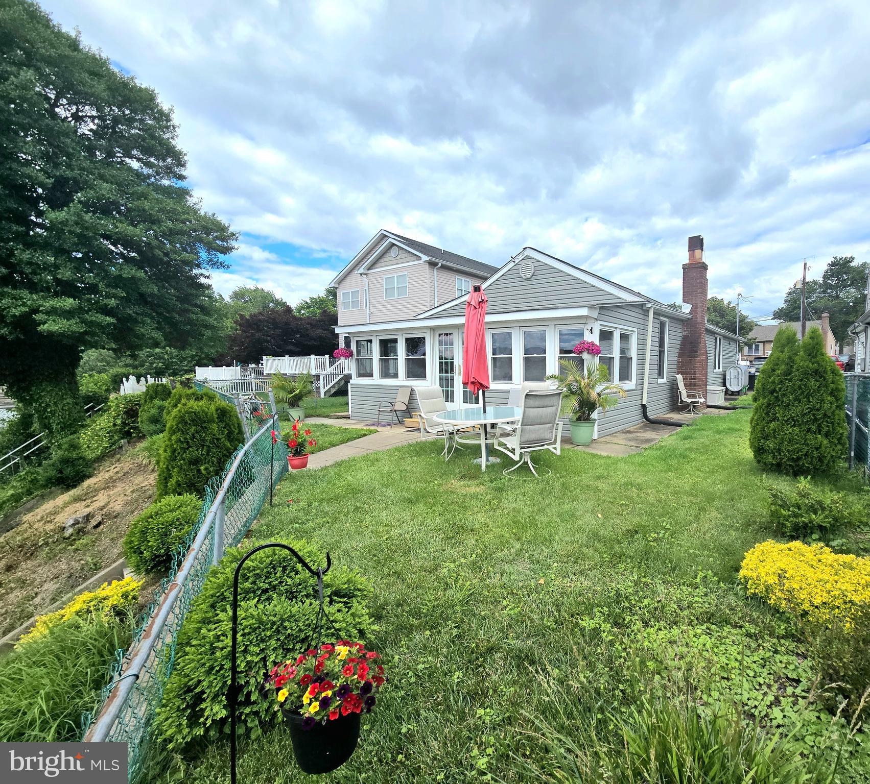 PASADENA - Residential