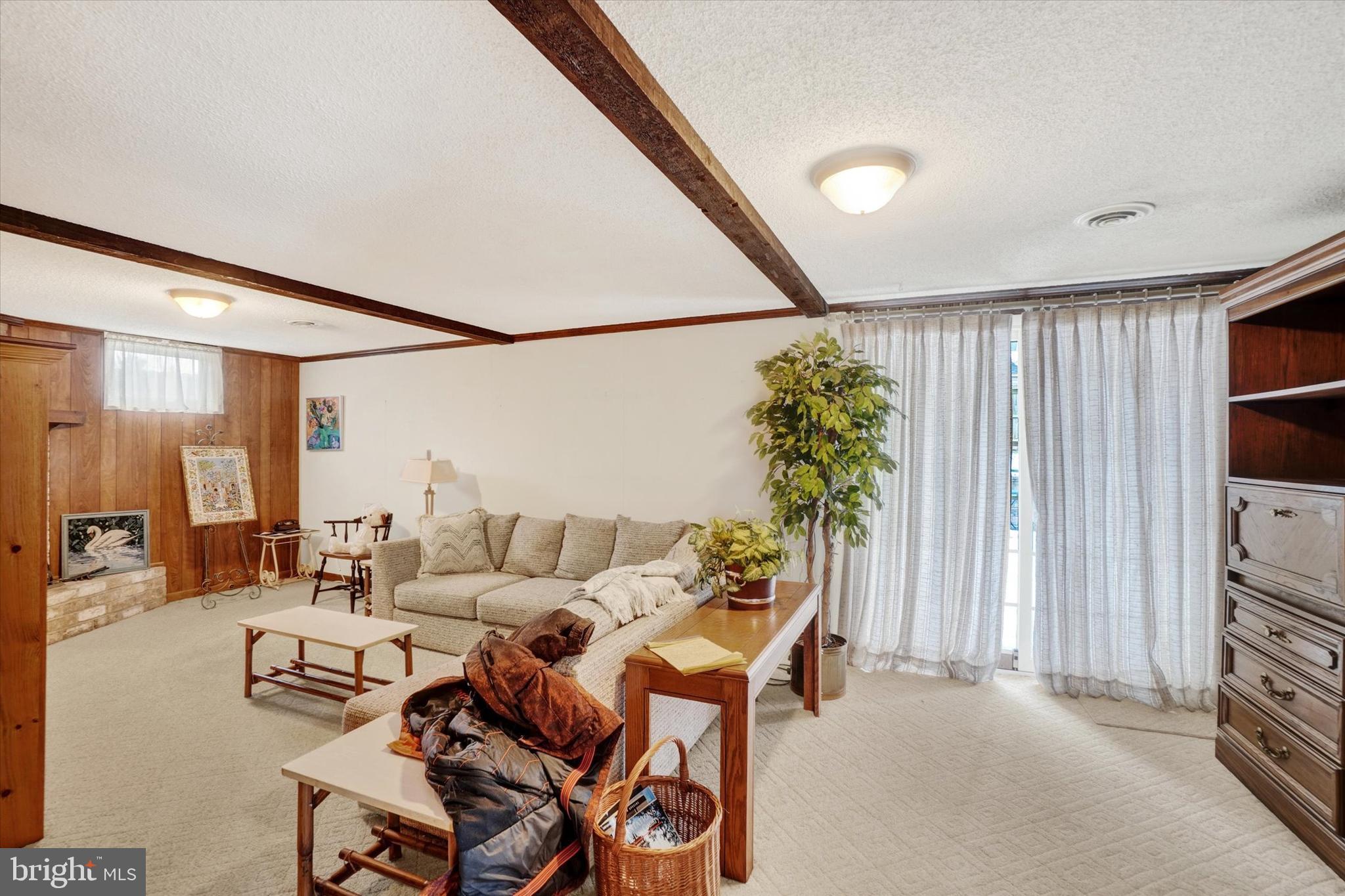 RUSSETT FARMS - Residential