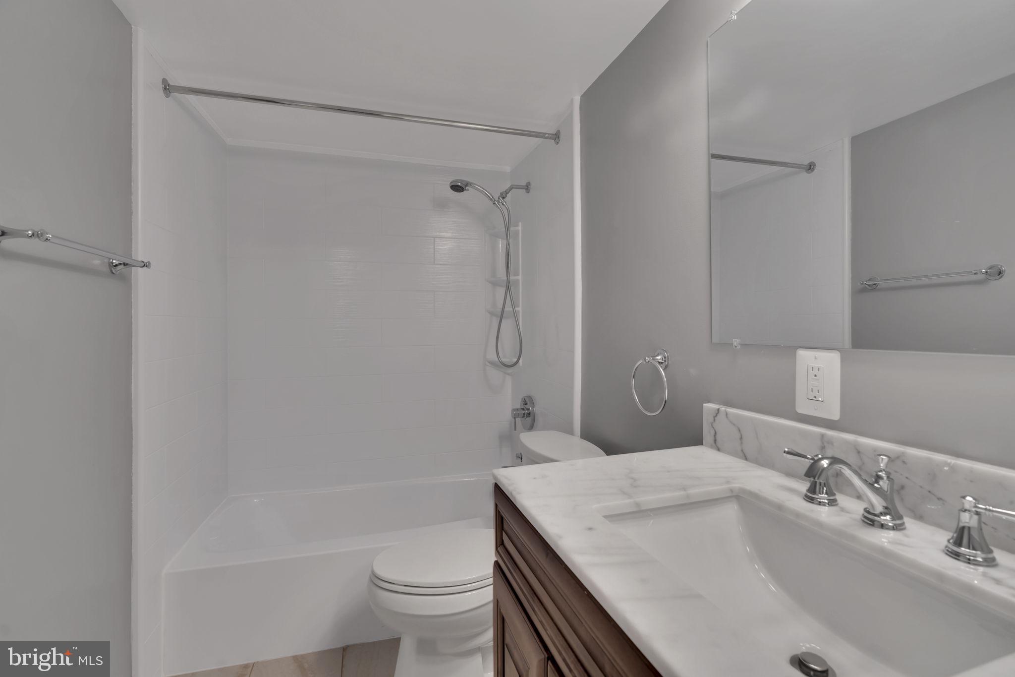 IDYLWOOD TOWERS CONDO - Residential