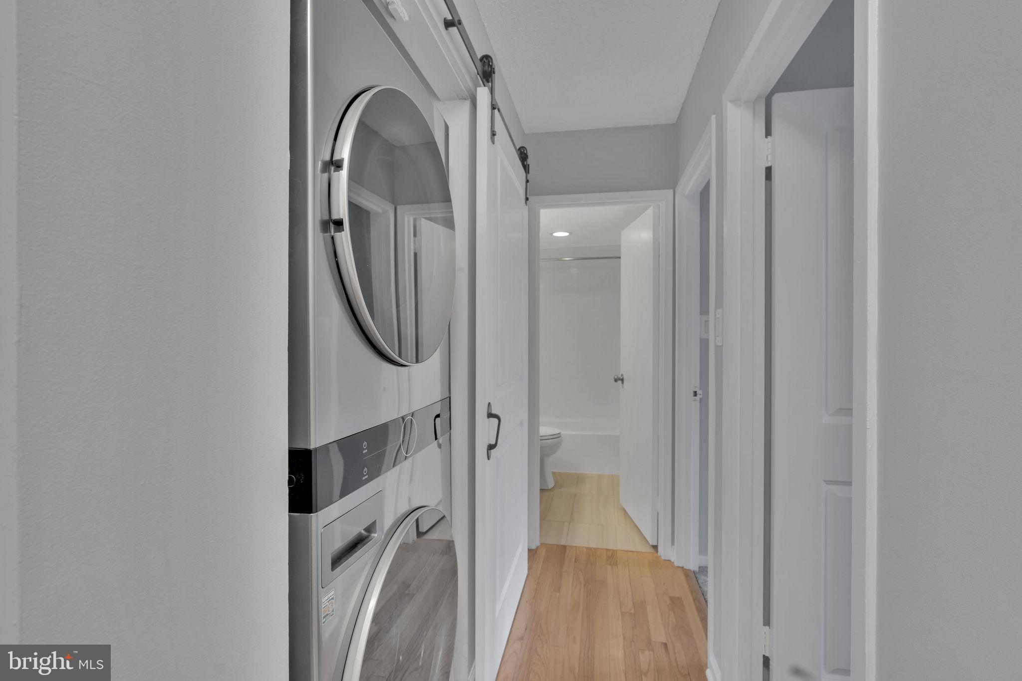 IDYLWOOD TOWERS CONDO - Residential