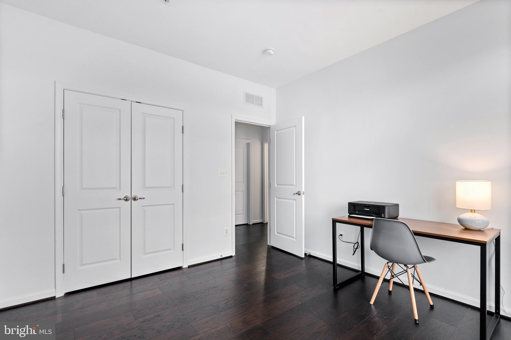 MORLEY CORNER - Residential