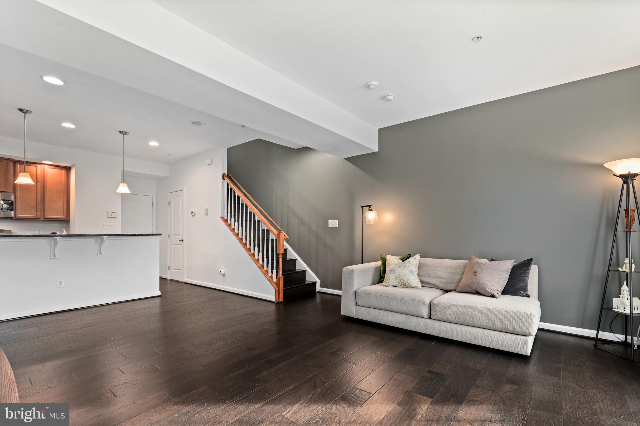 MORLEY CORNER - Residential