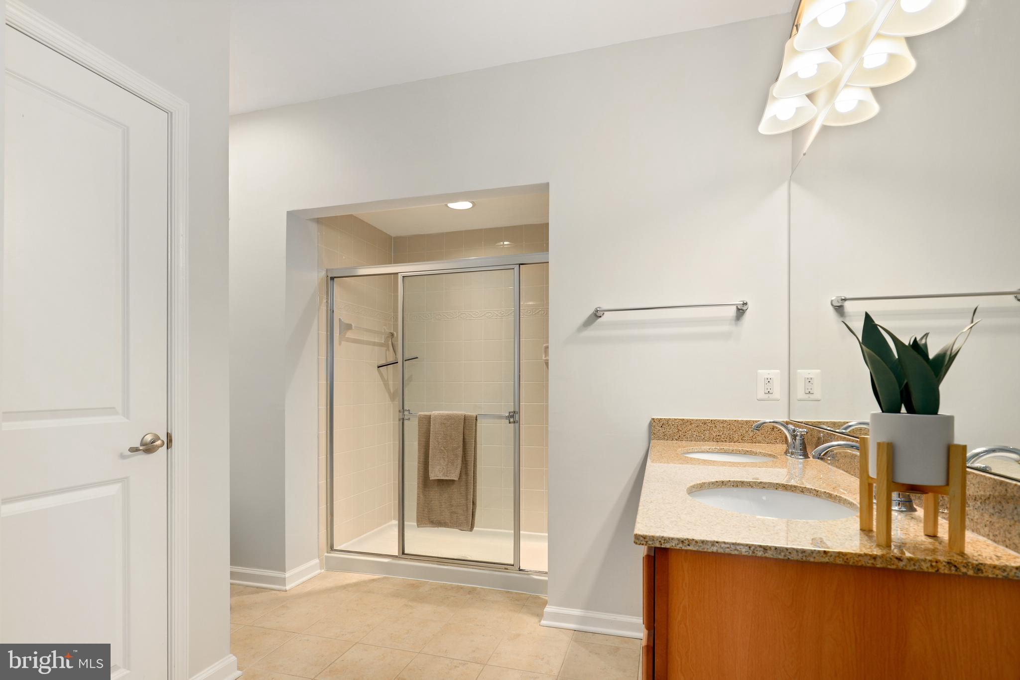 MORLEY CORNER - Residential