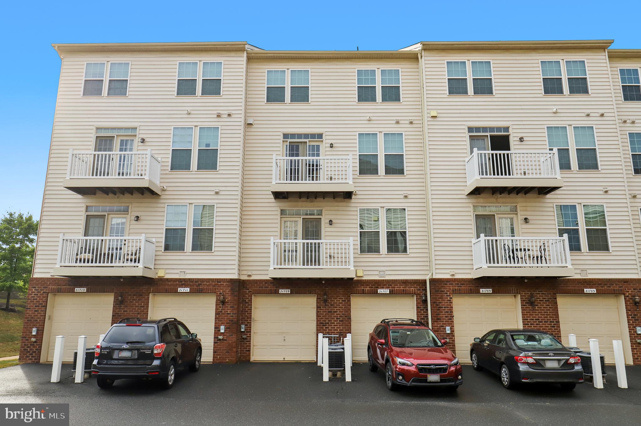 MORLEY CORNER - Residential