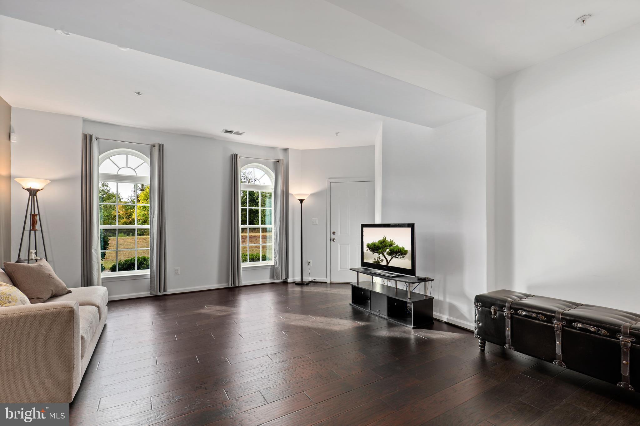 MORLEY CORNER - Residential