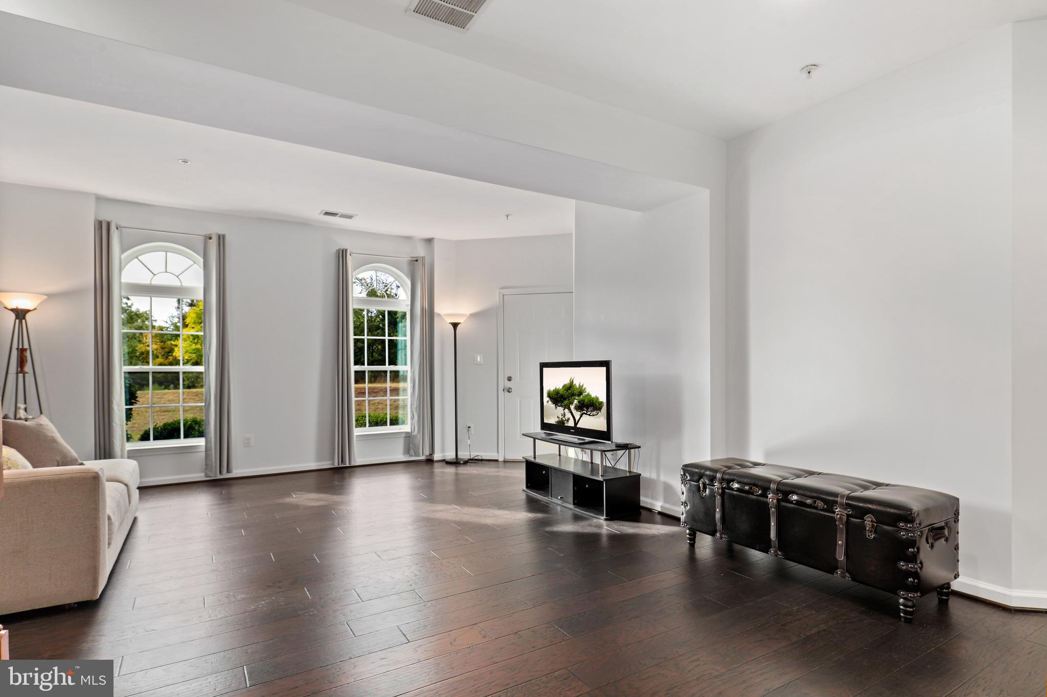 MORLEY CORNER - Residential