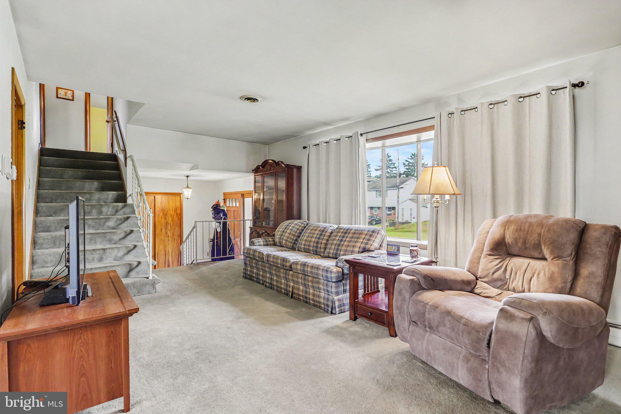 1371 NORTON ROAD