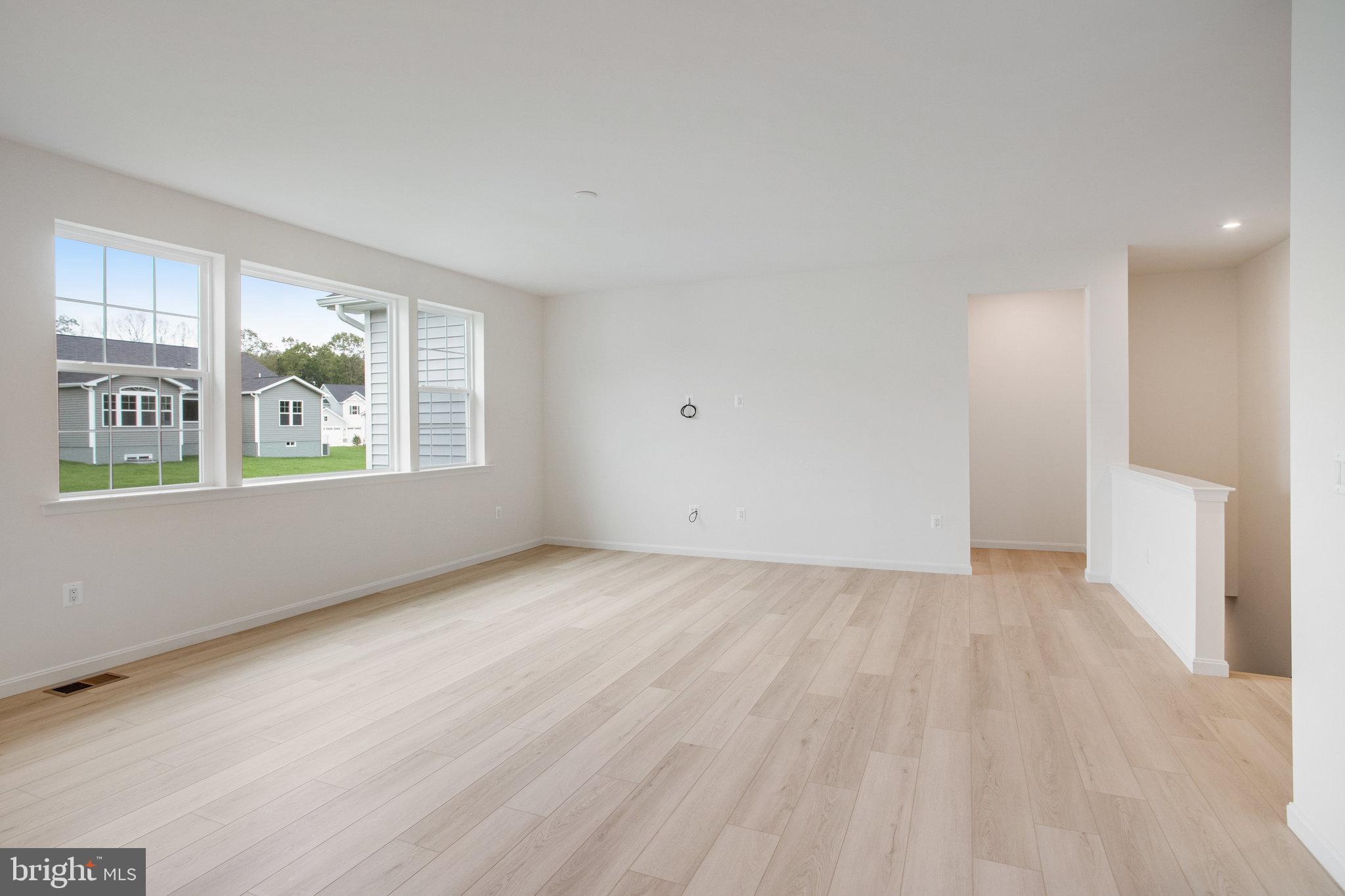 WHITE OAK - Residential