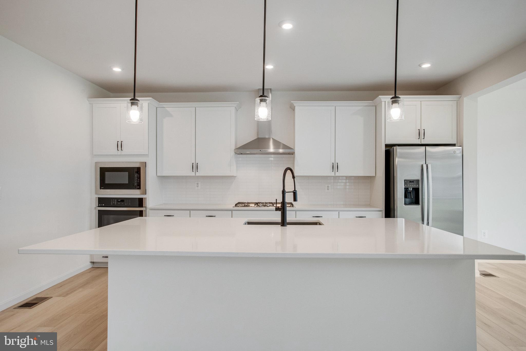 WHITE OAK - Residential