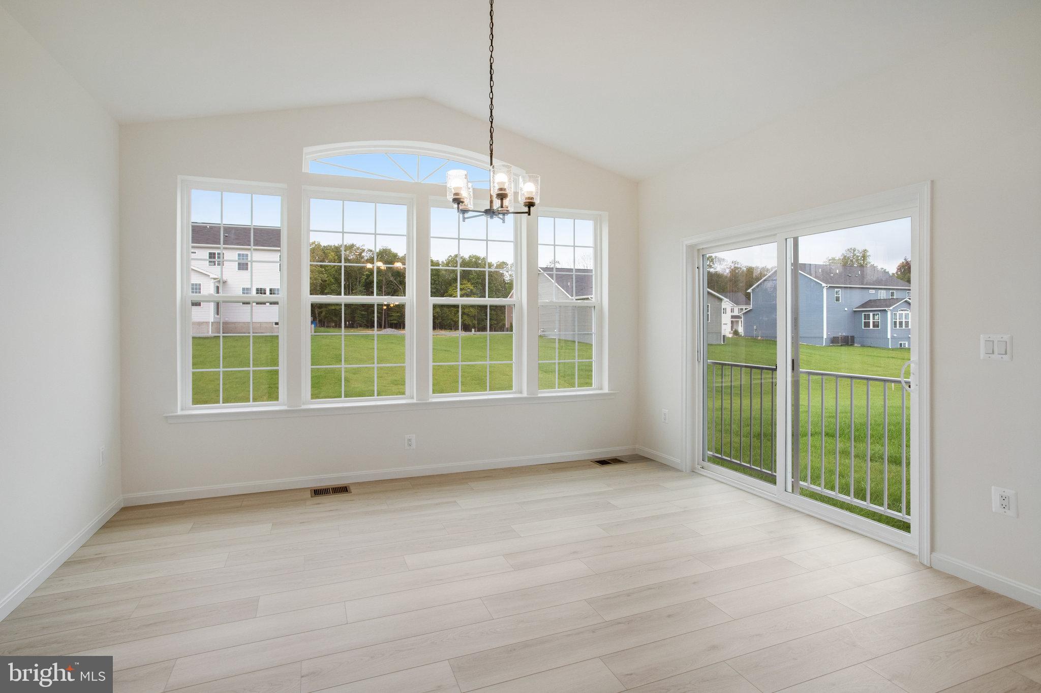 WHITE OAK - Residential