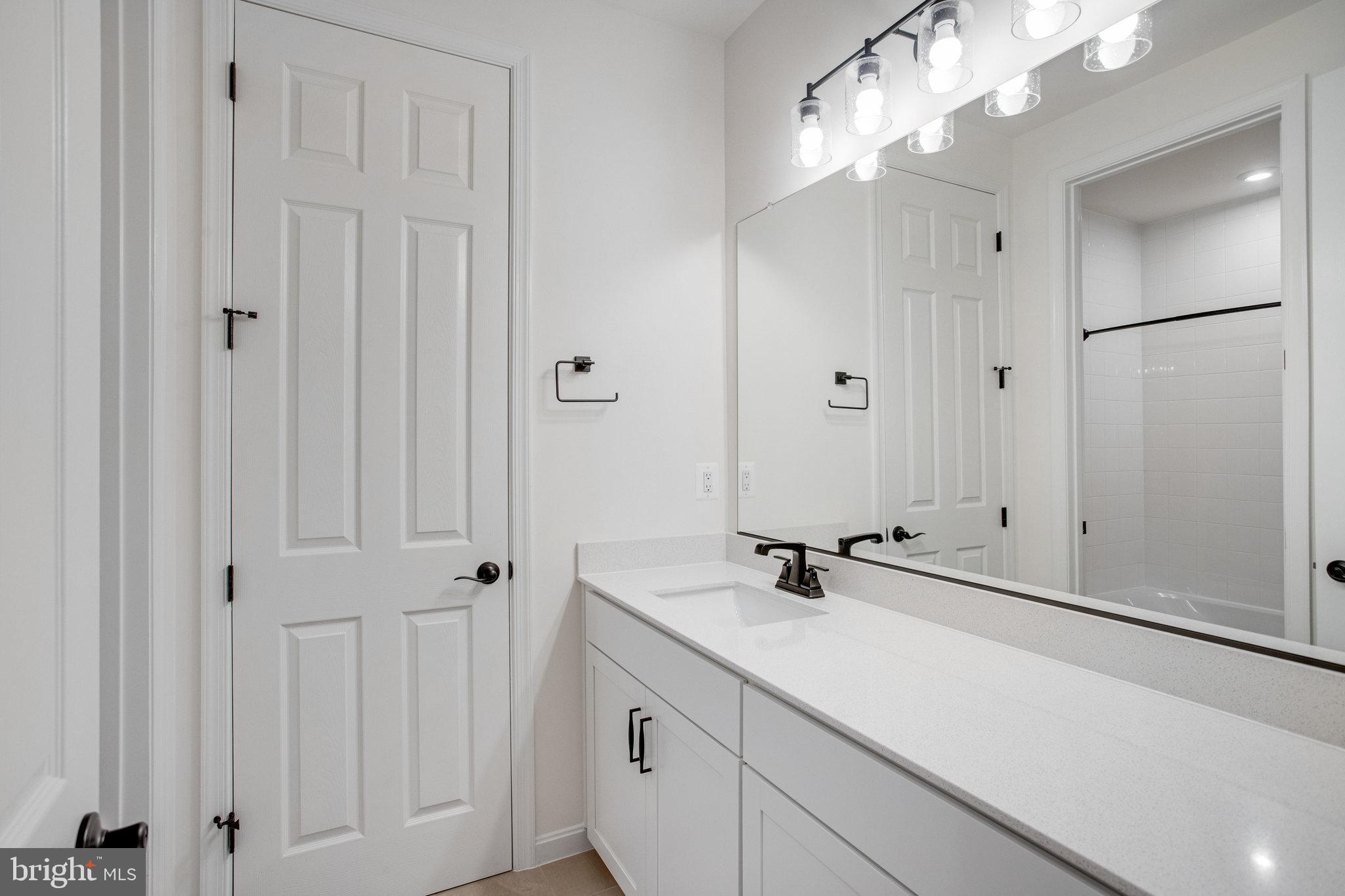 WHITE OAK - Residential