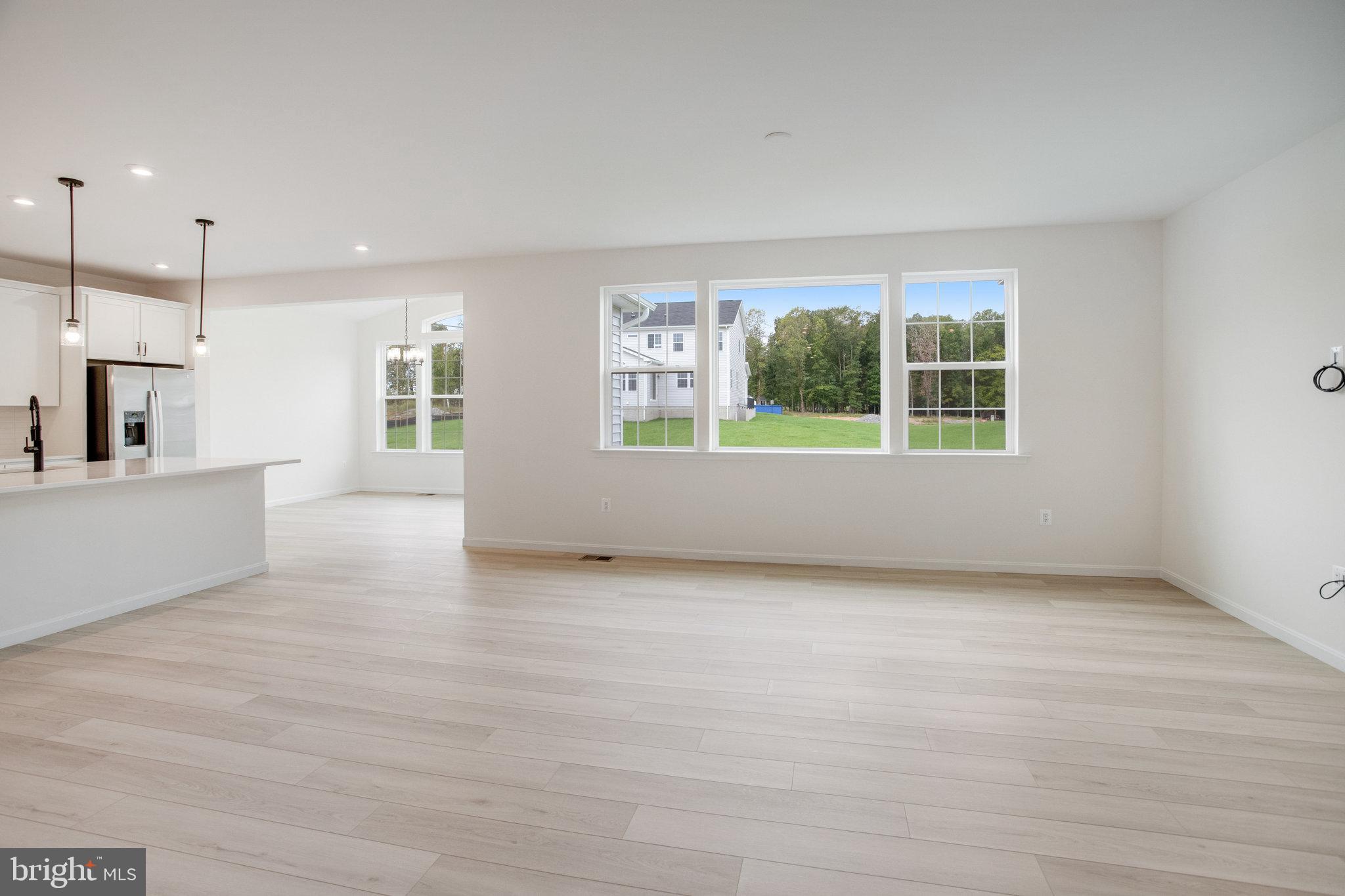 WHITE OAK - Residential