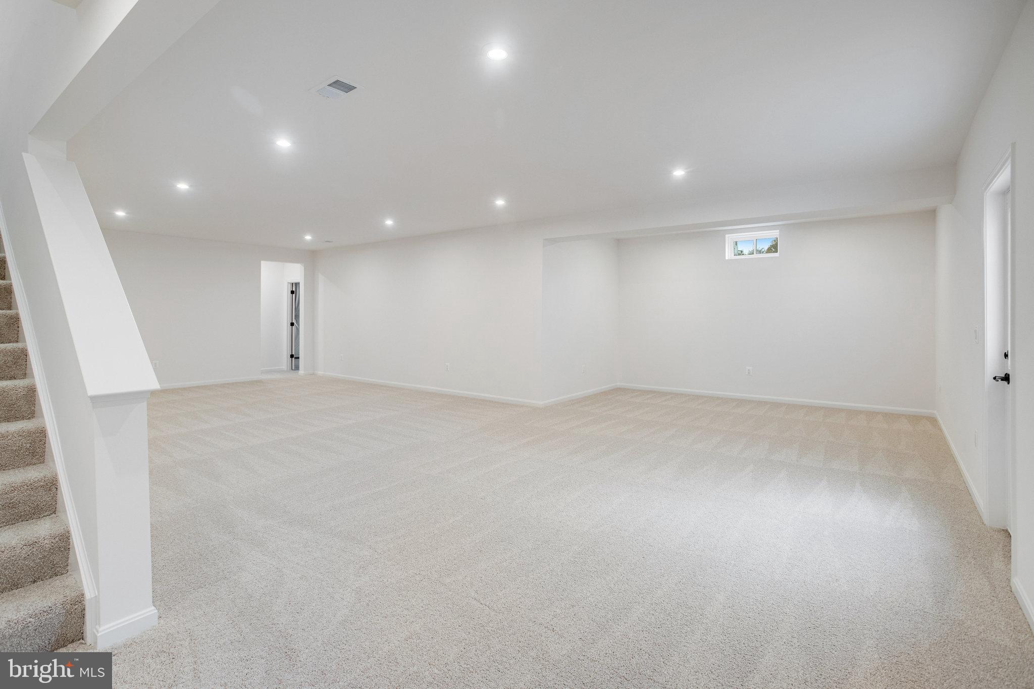 WHITE OAK - Residential