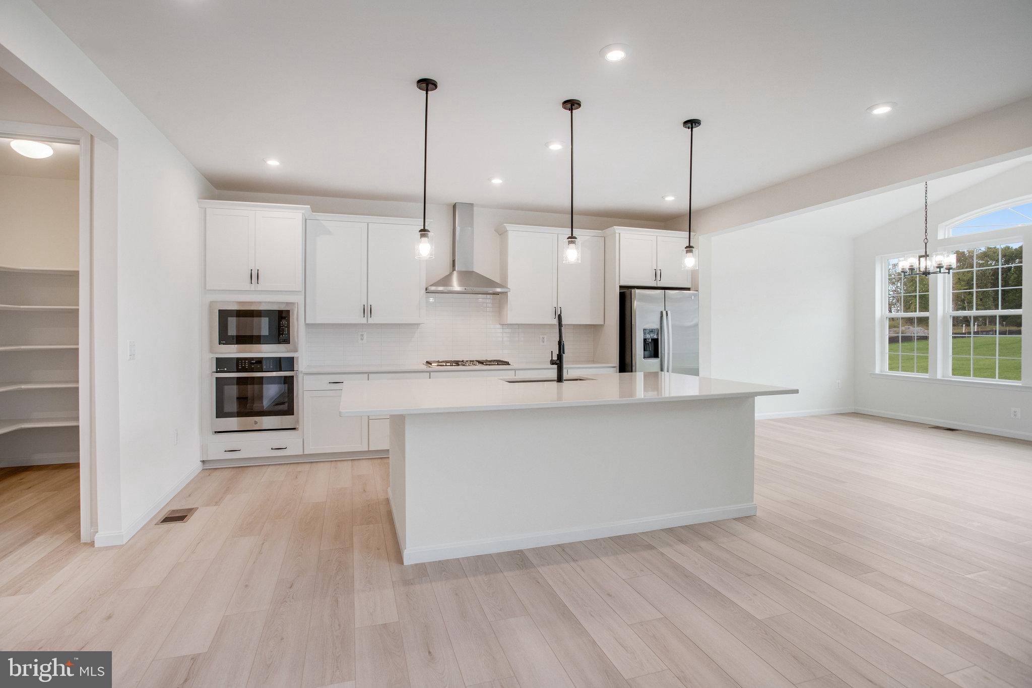 WHITE OAK - Residential