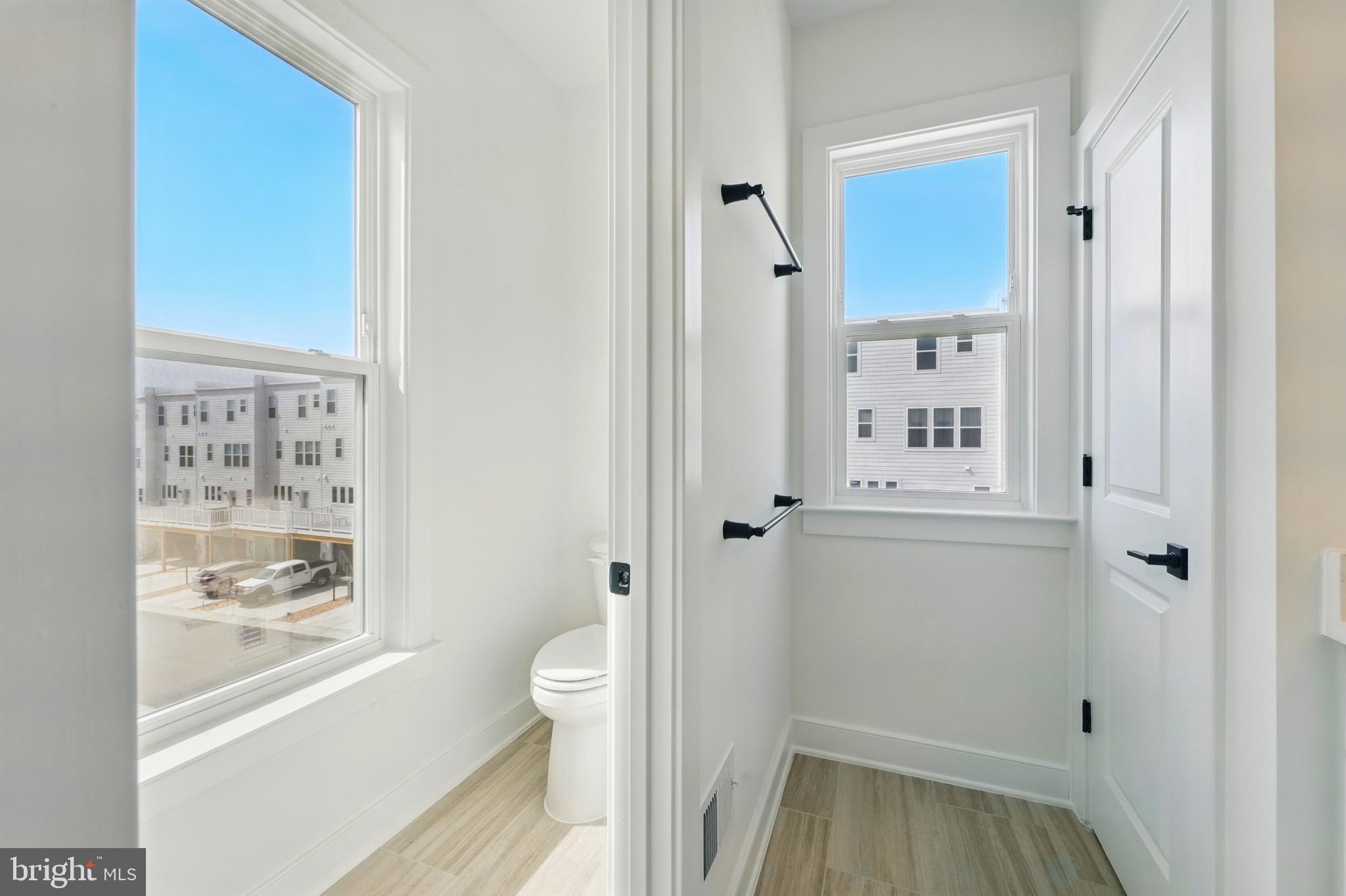 BELMONT OVERLOOK - Residential Lease