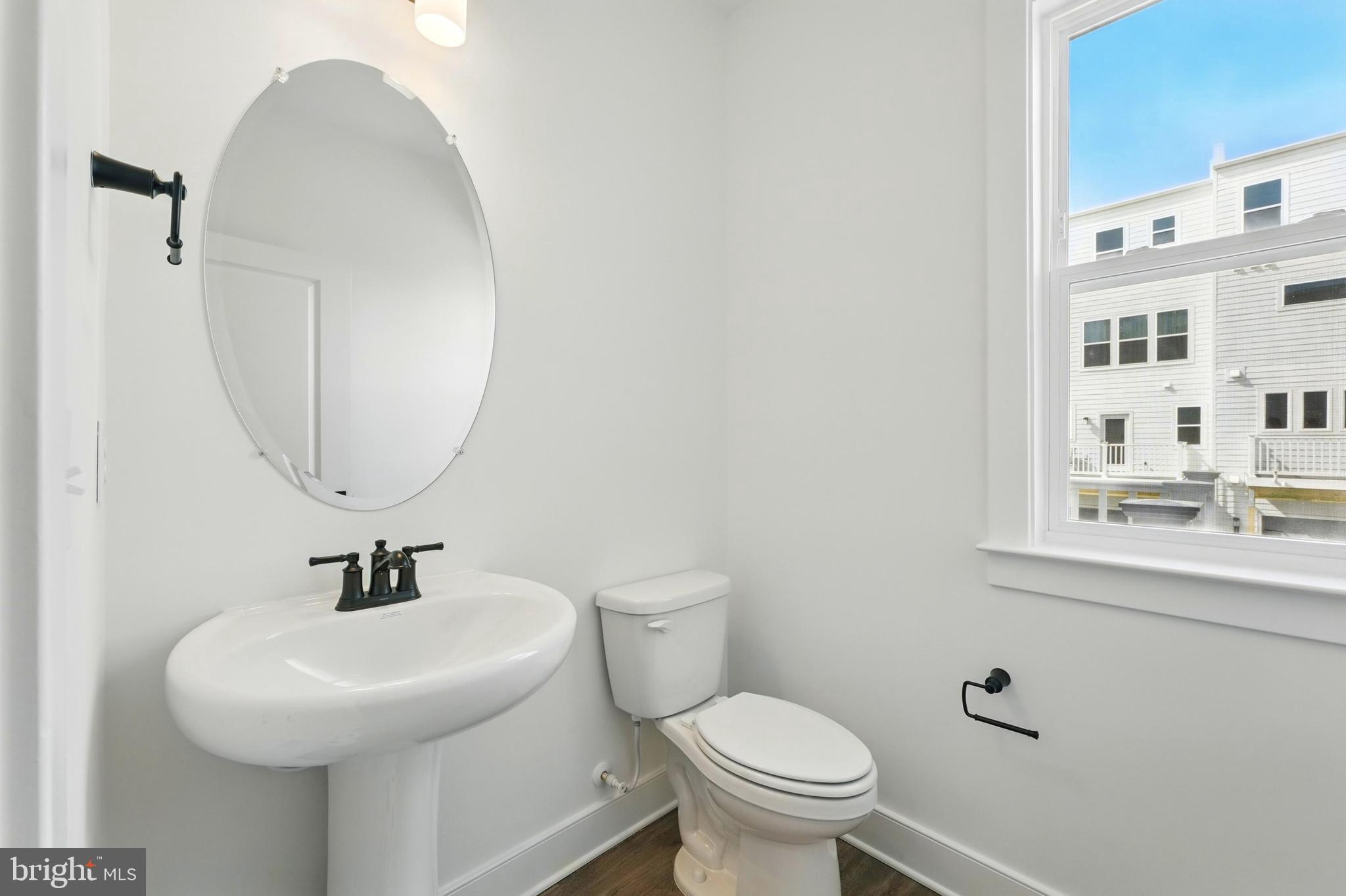 BELMONT OVERLOOK - Residential Lease