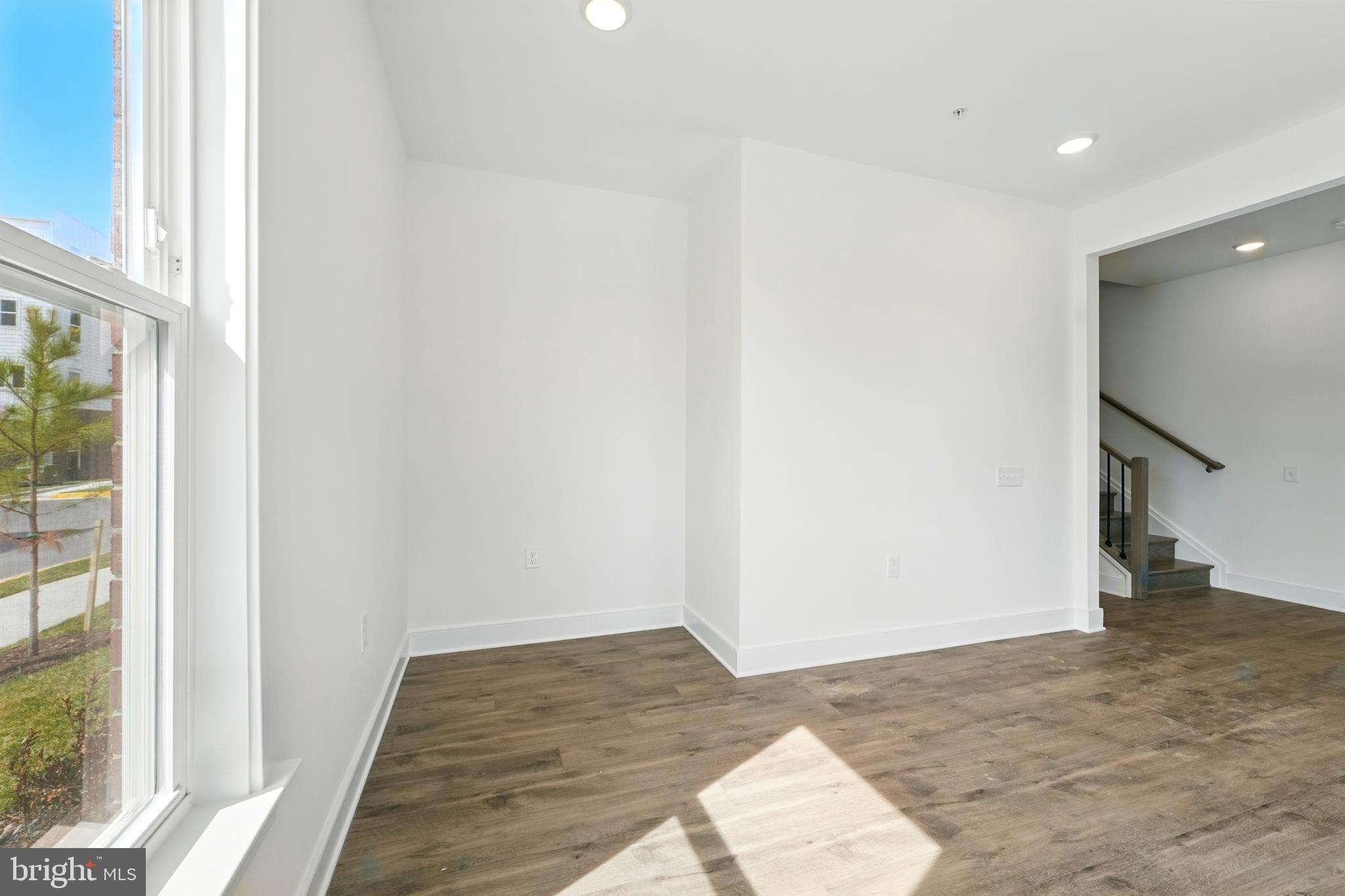 BELMONT OVERLOOK - Residential Lease