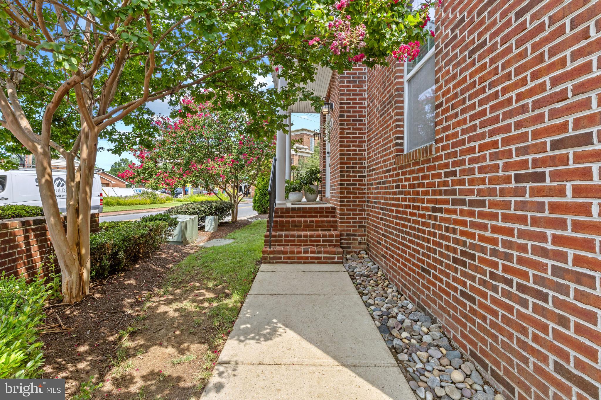 101 CARRAWAY LANE