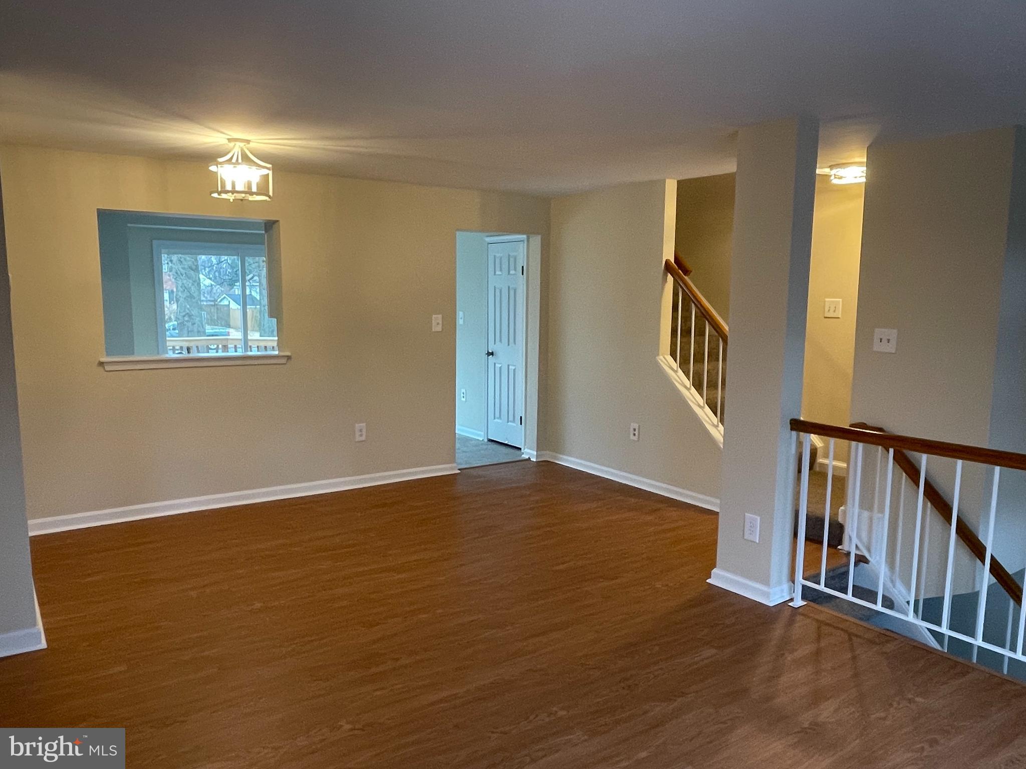 CROFTON MEADOWS - Residential Lease