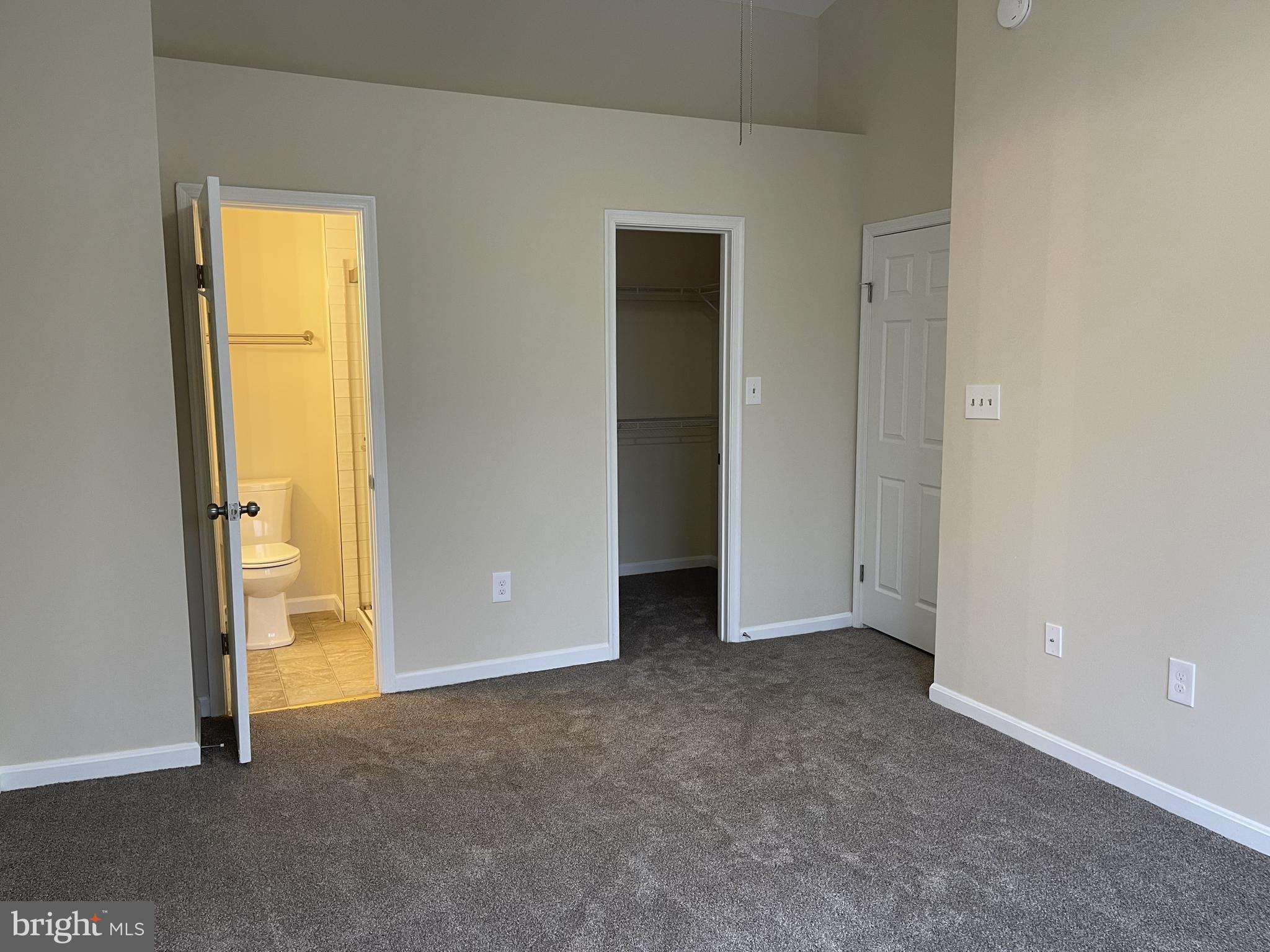 CROFTON MEADOWS - Residential Lease