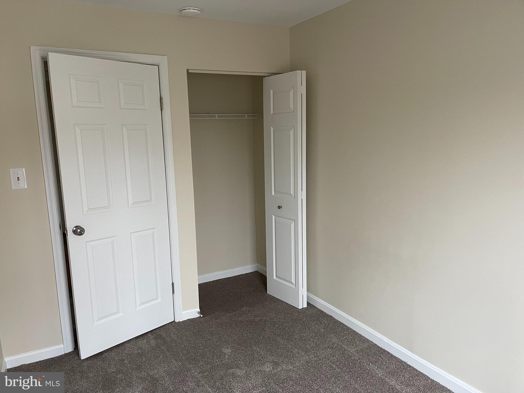 CROFTON MEADOWS - Residential Lease