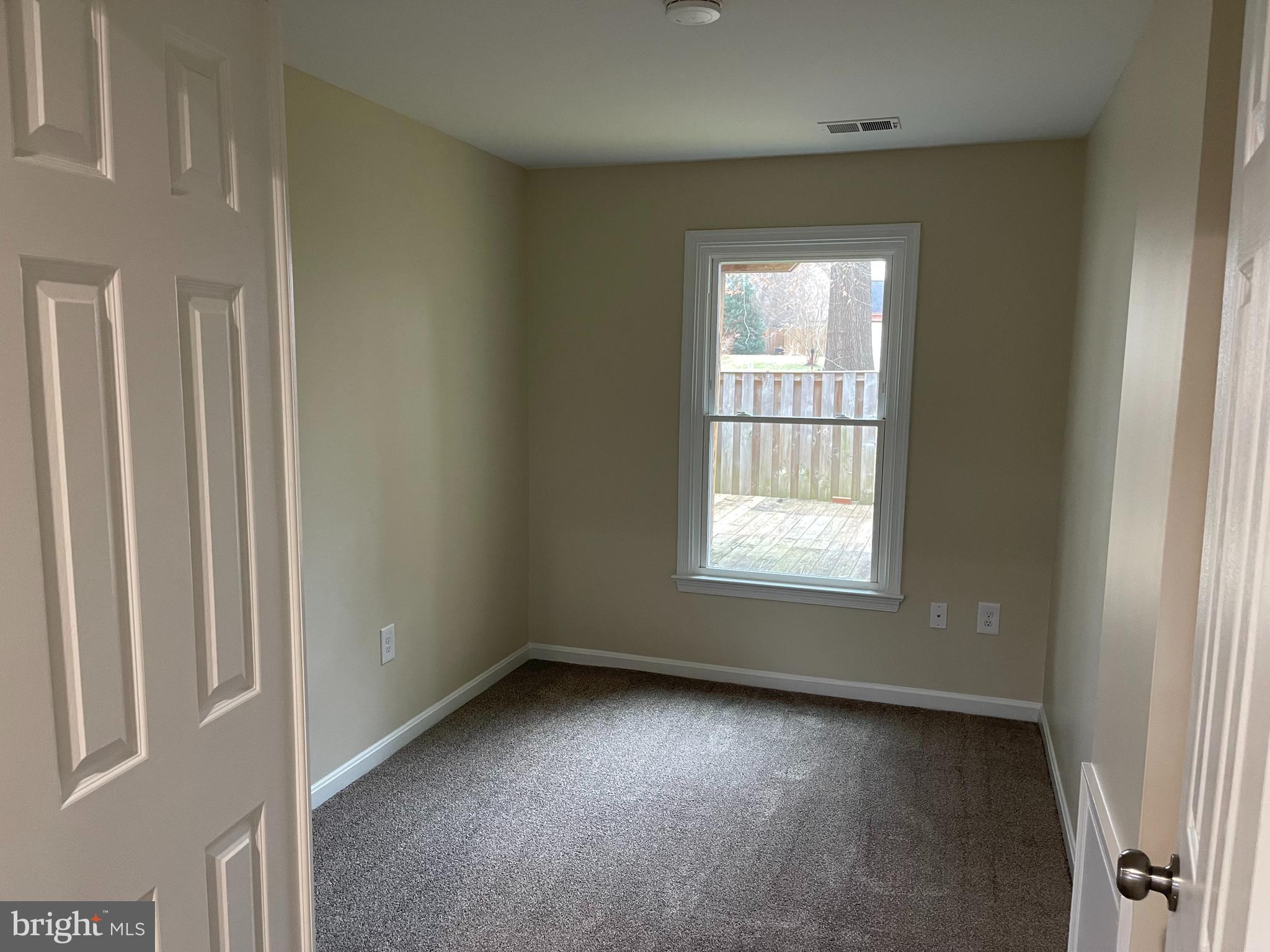 CROFTON MEADOWS - Residential Lease